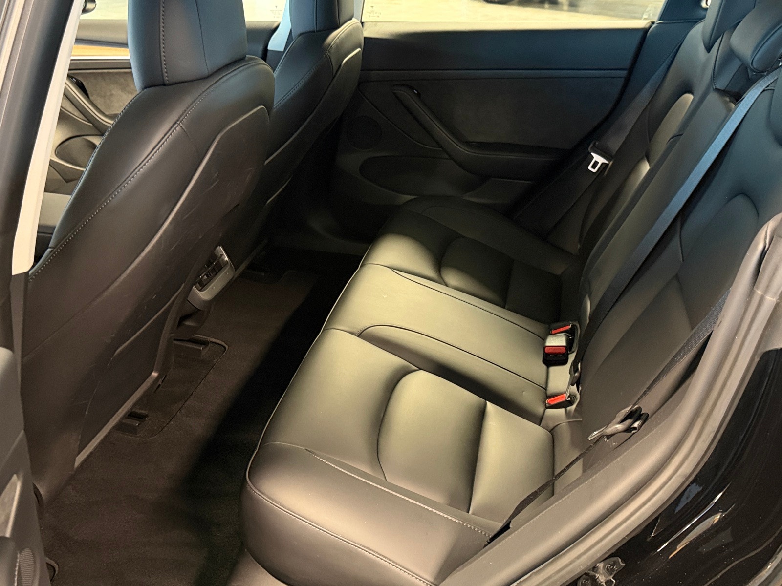 Tesla Model 3 Performance, 534hk, 2022