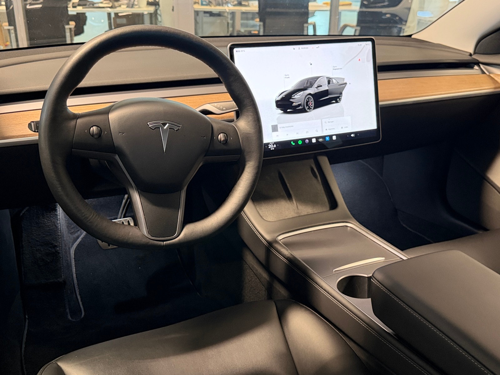 Tesla Model 3 Performance, 534hk, 2022