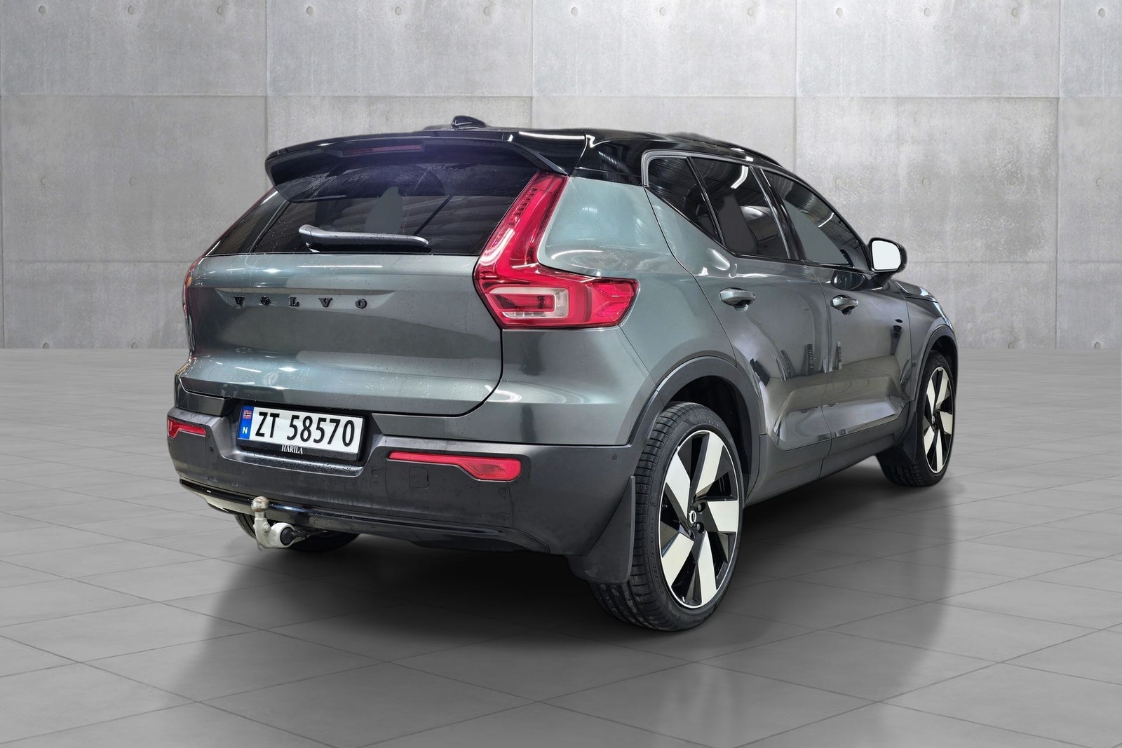 Volvo EX40 Twin Motor, 408ps, 2026