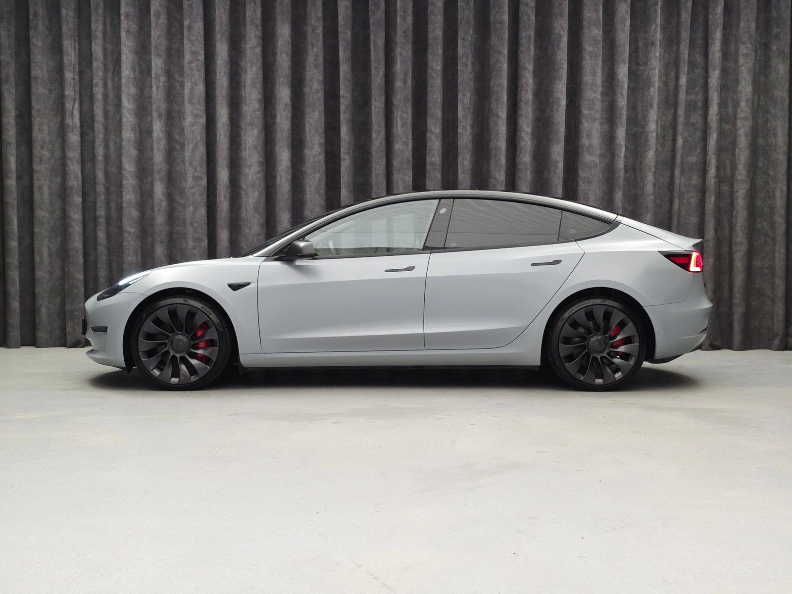 Tesla Model 3 Performance, 534hp, 2023