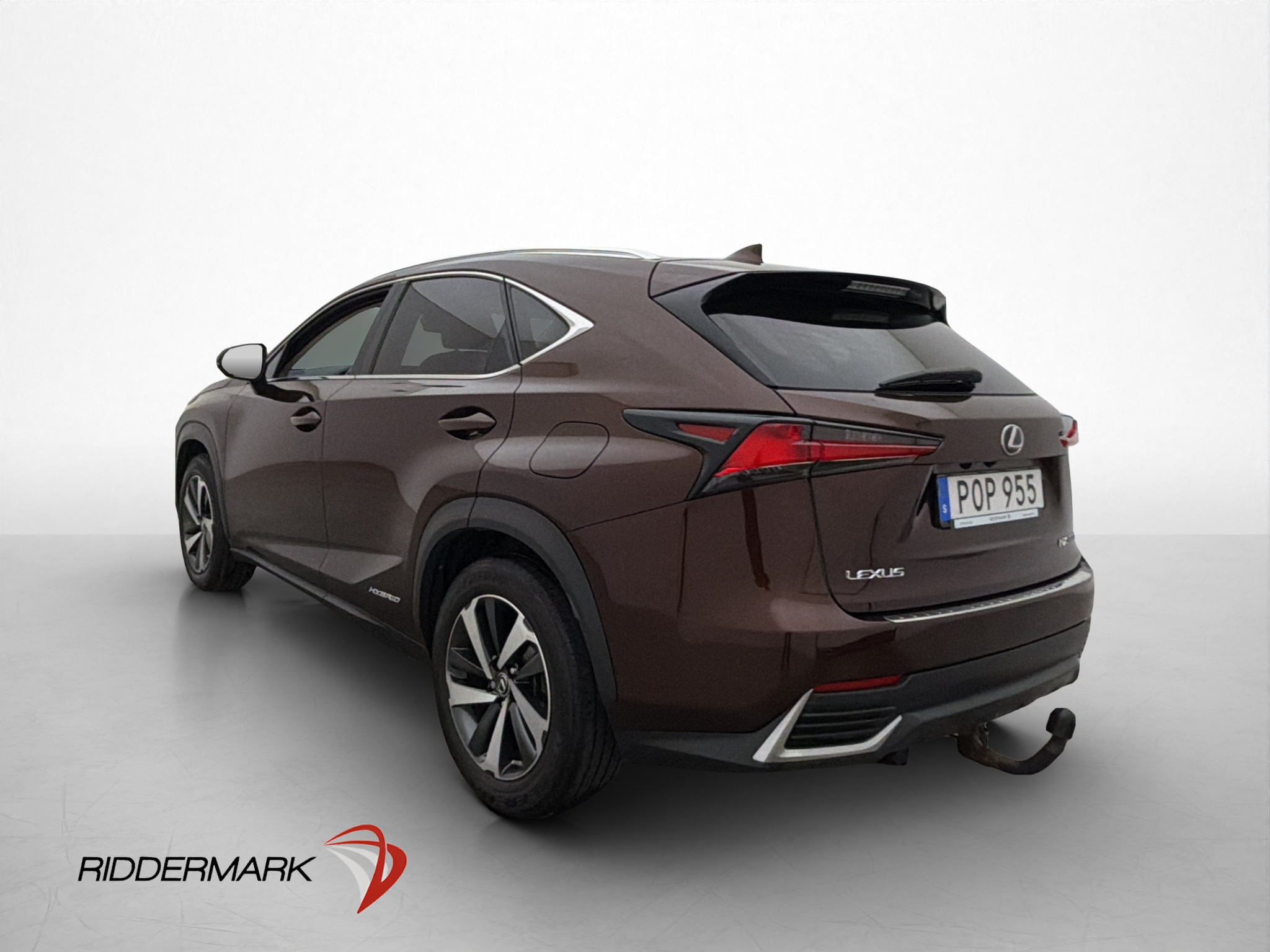 Lexus NX 300h AWD 2.5 AWD E-CVT, 197hp, 2018