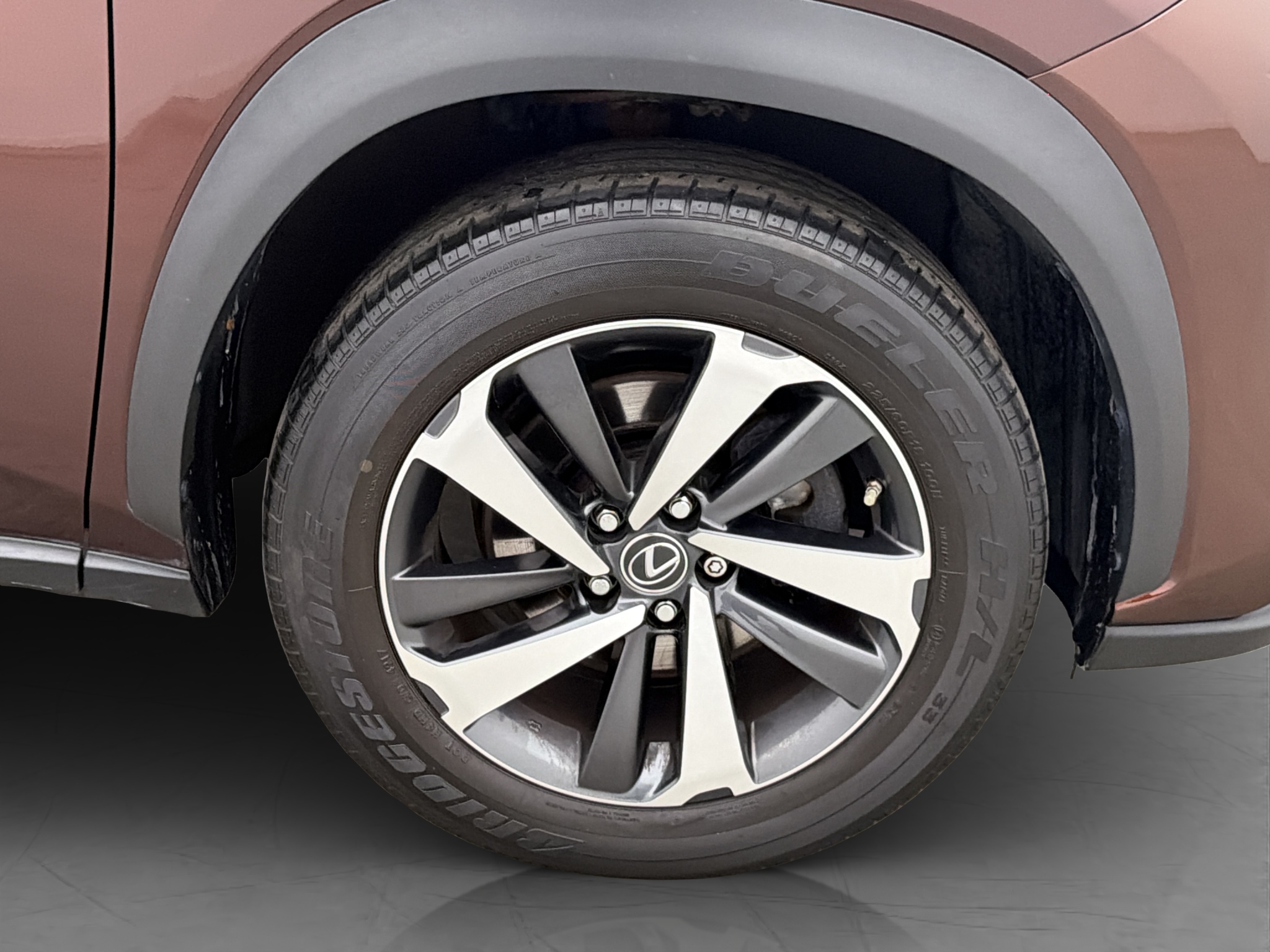Lexus NX 300h AWD 2.5 AWD E-CVT, 197hp, 2018