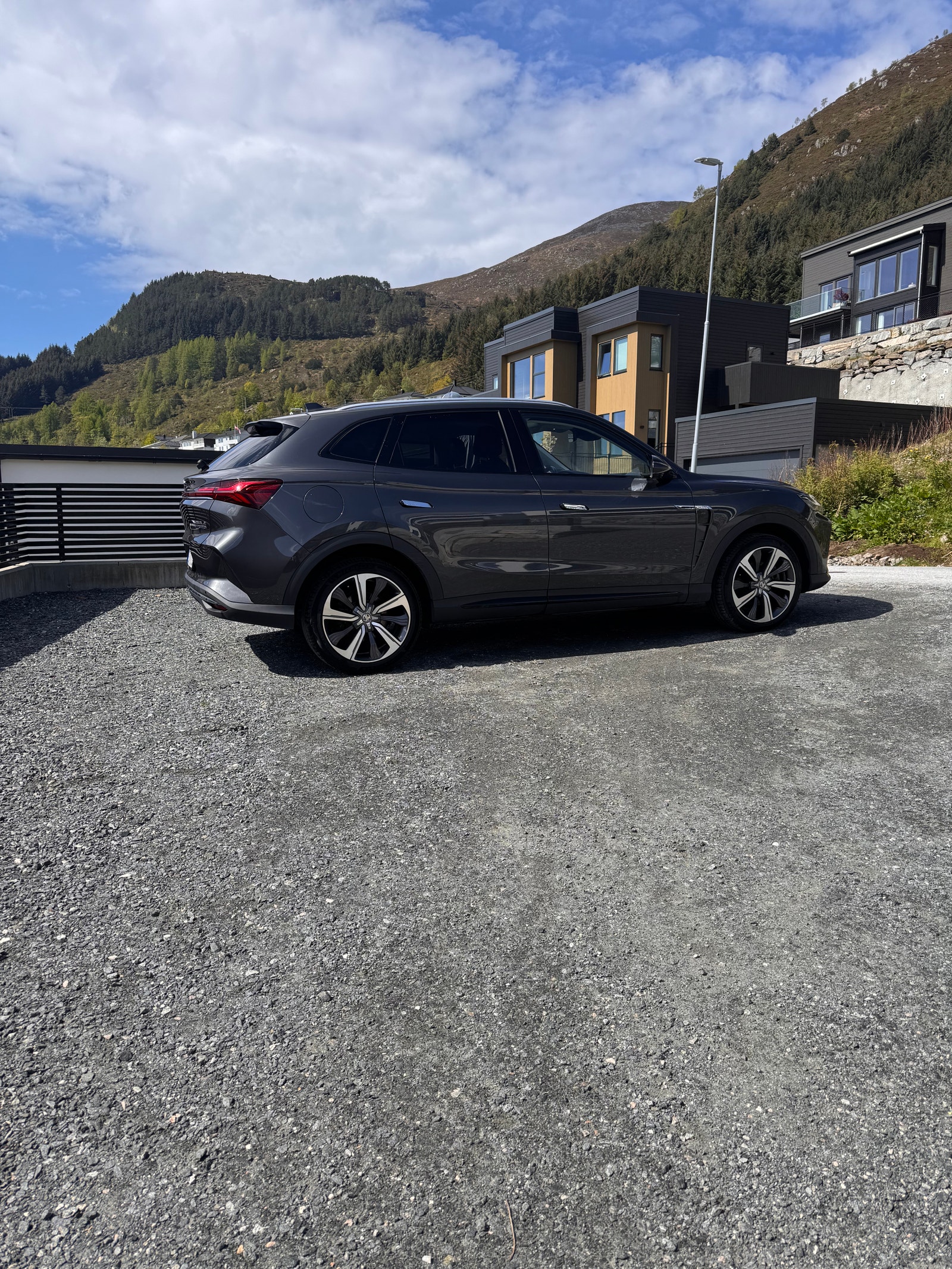 MG Marvel R Performance Automatic, 288hp, 2022