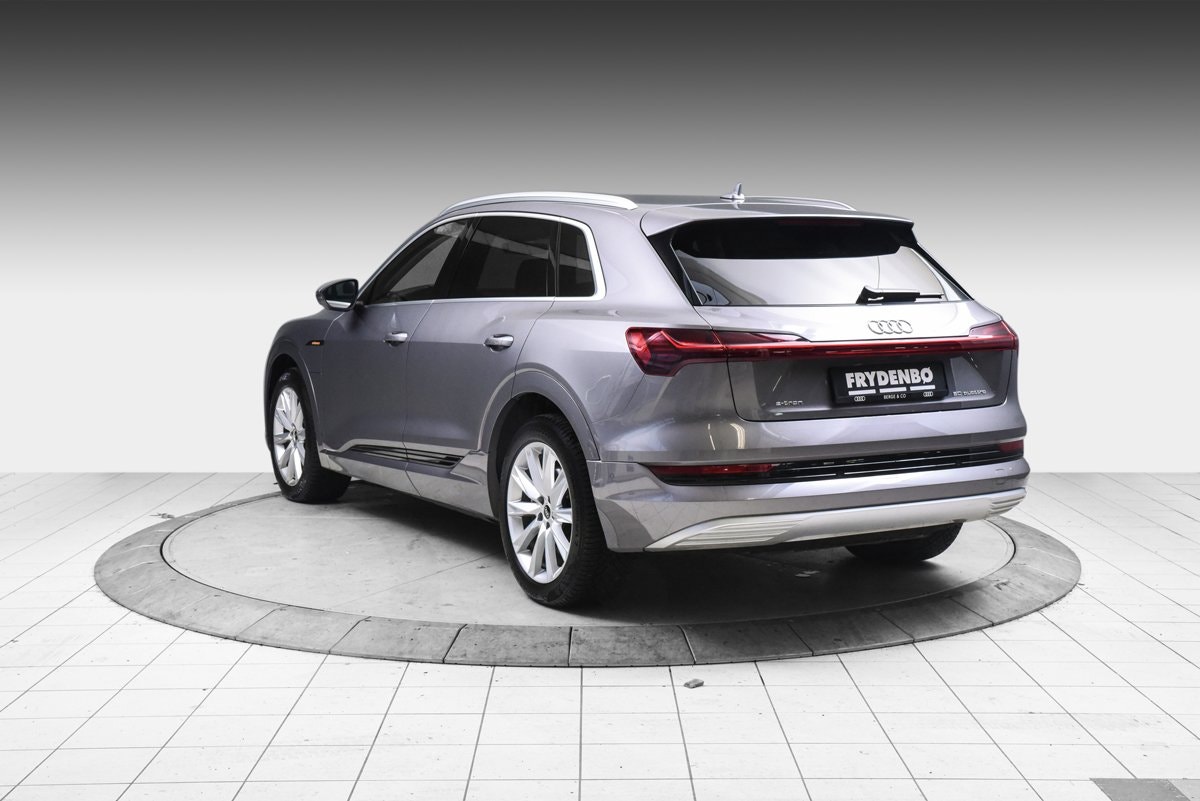 Audi e-tron 50 quattro, 313hp, 2022