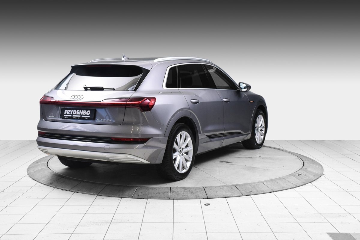 Audi e-tron 50 quattro, 313hp, 2022