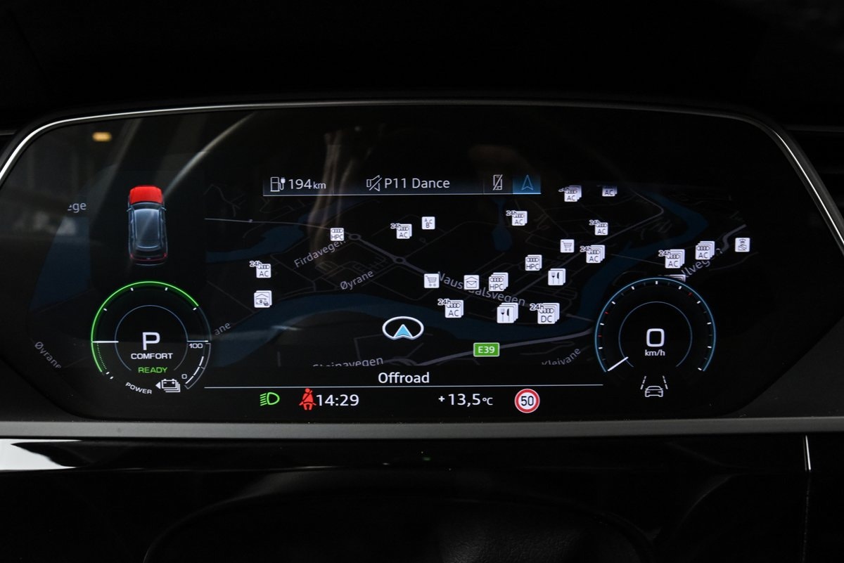 Audi e-tron 50 quattro, 313hp, 2022