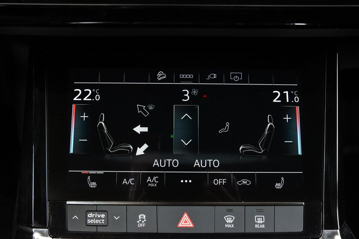 Audi e-tron 50 quattro, 313hp, 2022