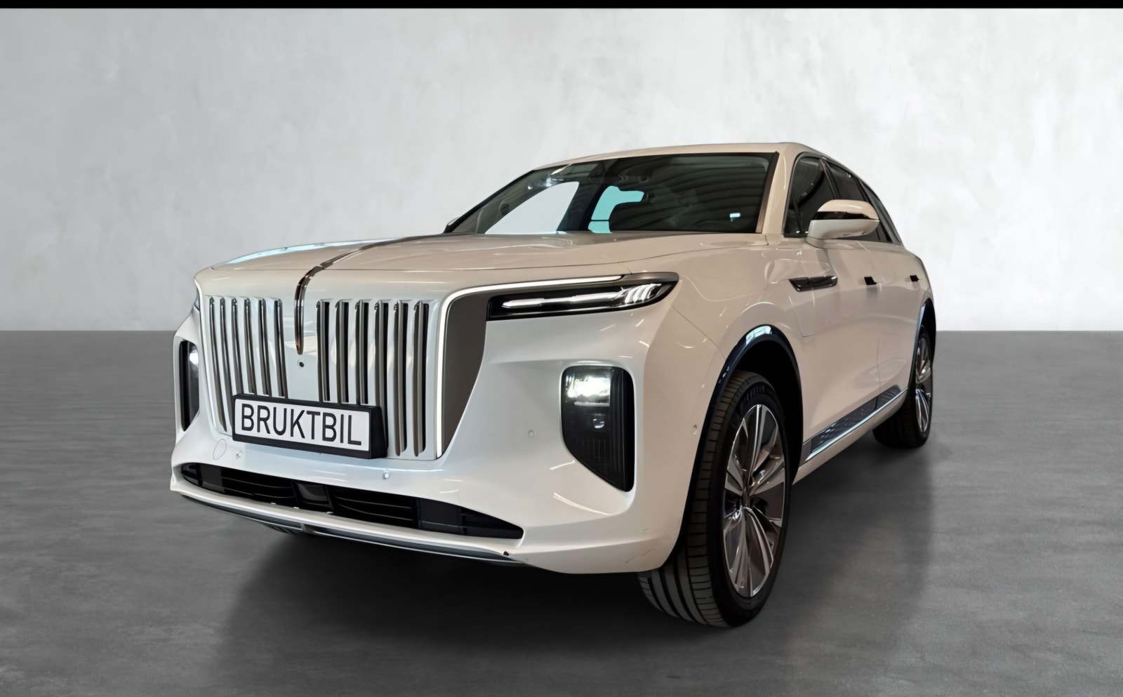 Hongqi E-HS9 Exclusive 99 kWh AWD, 551hp, 2022