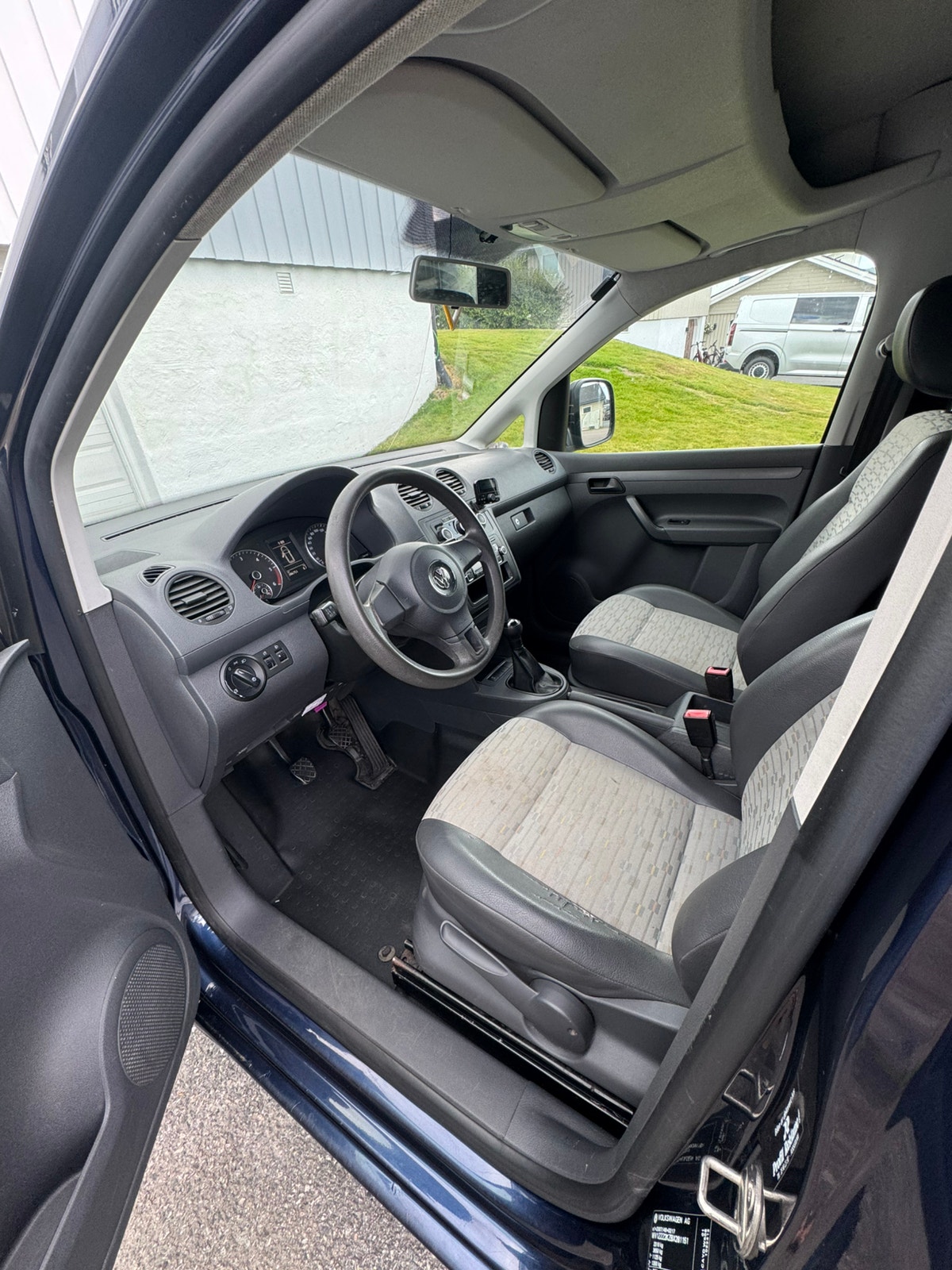Volkswagen Caddy Maxi Panel Van 1.6 TDI DPF Manual, 102hp, 2011