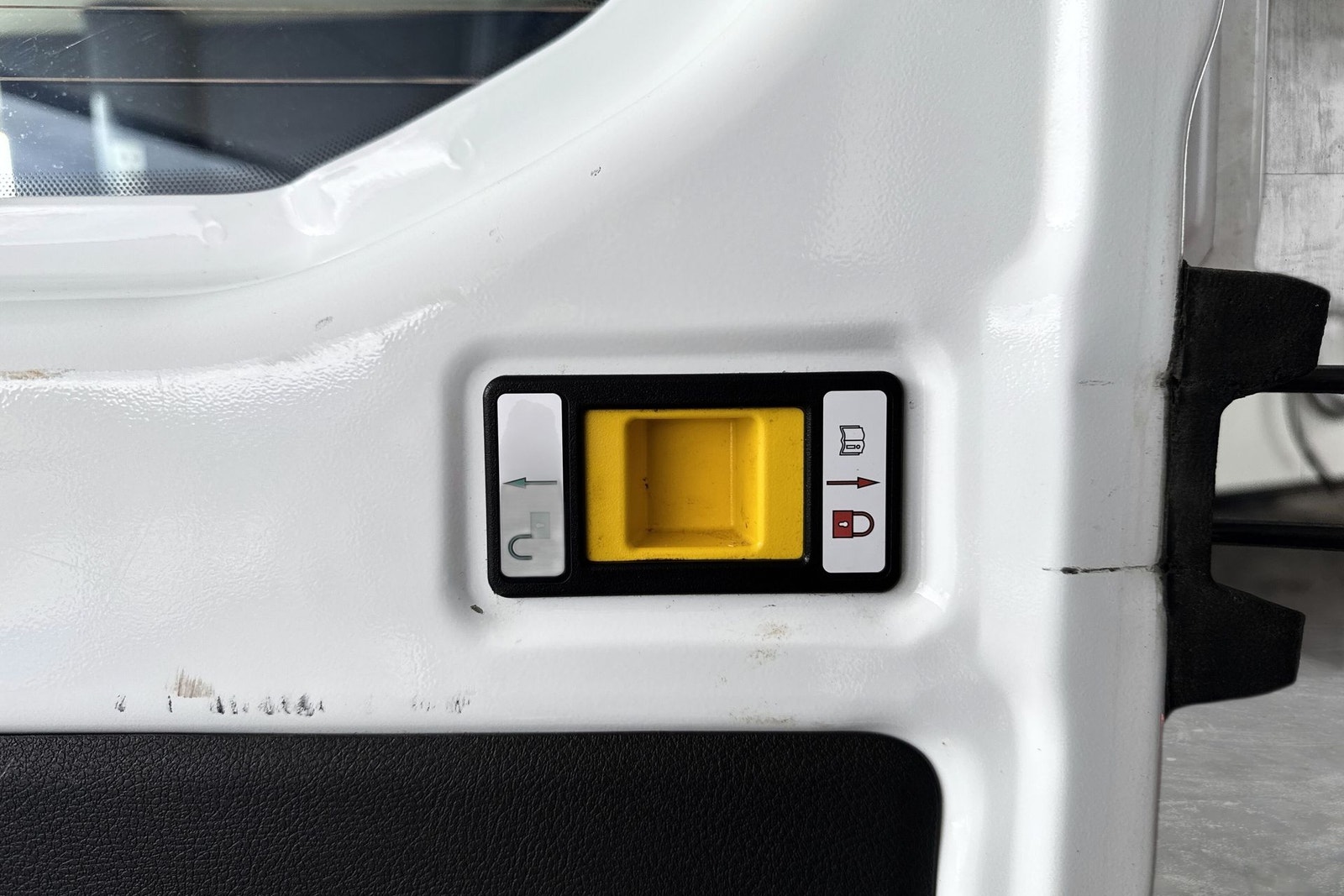 Ford E-Transit 350, 269ps, 2023