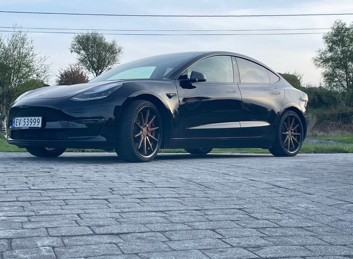 Tesla Model 3 Performance, 513hk, 2019
