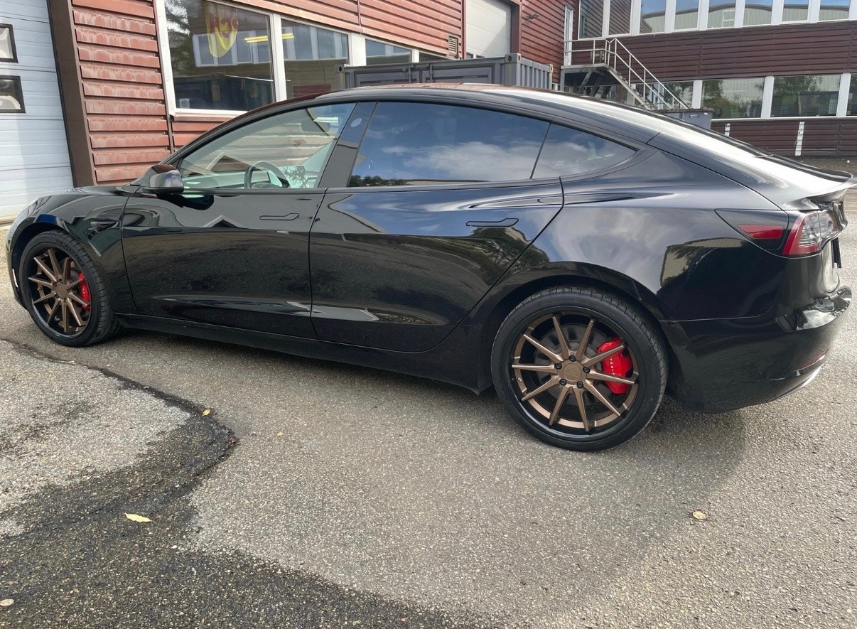 Tesla Model 3 Performance, 513hk, 2019