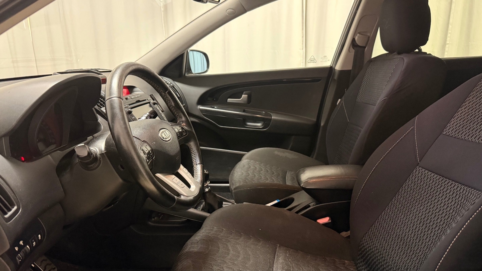 Kia cee'd_sw 1.6 CRDi Manual, 6-trins, 90ps, 2011
