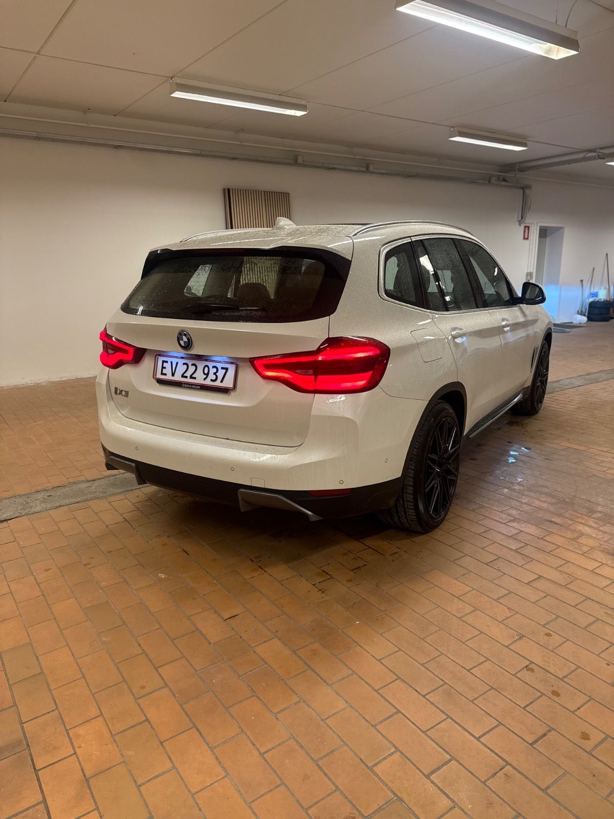 BMW iX3, 286hp, 2021
