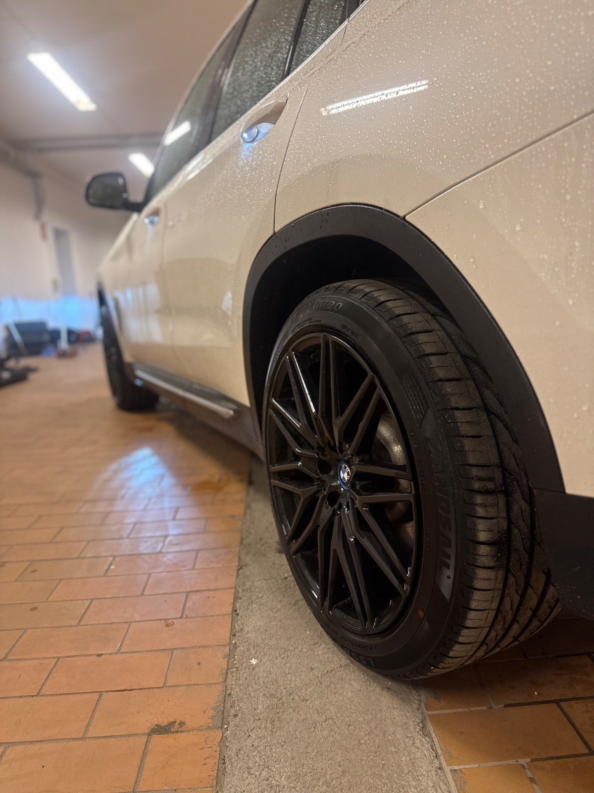 BMW iX3, 286hp, 2021