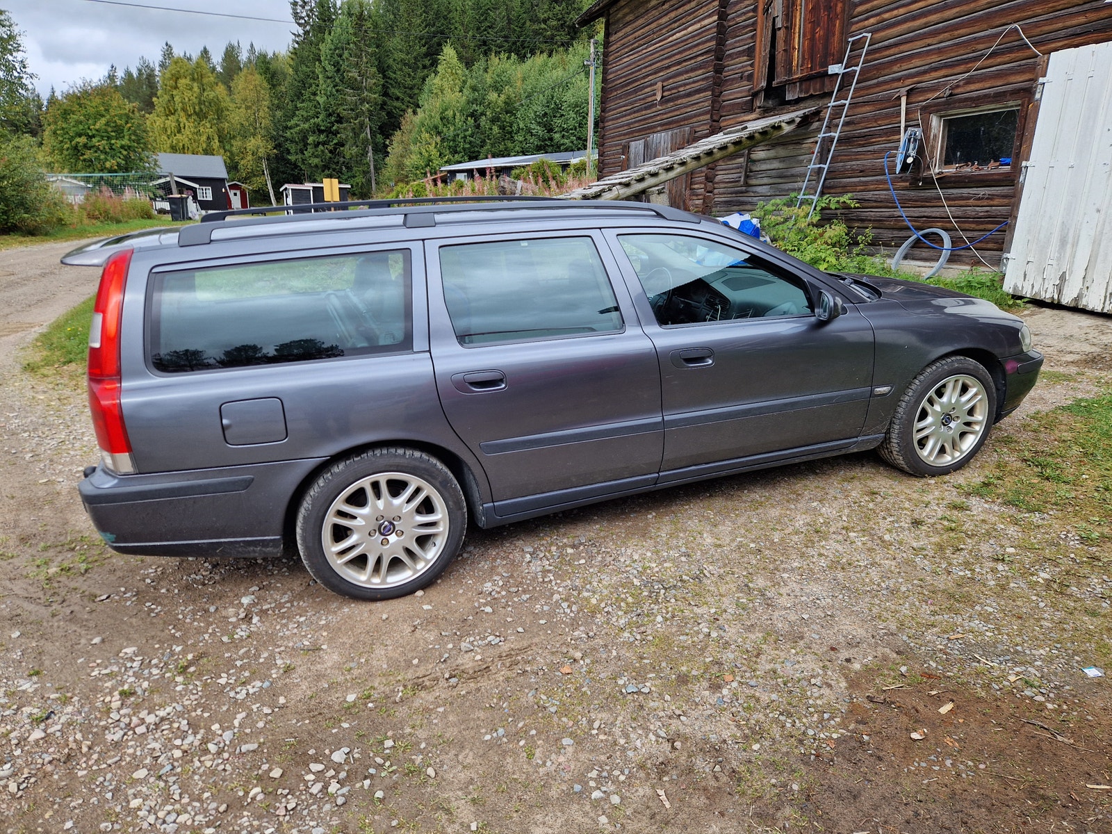 Volvo V70 2.4D Automatisk, 130hk, 2004