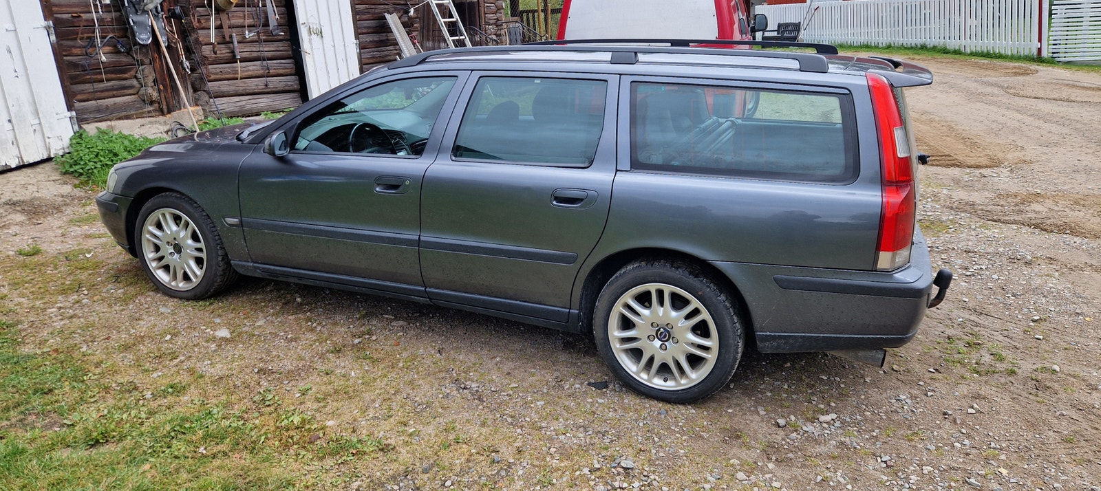 Volvo V70 2.4D Automatisk, 130hk, 2004