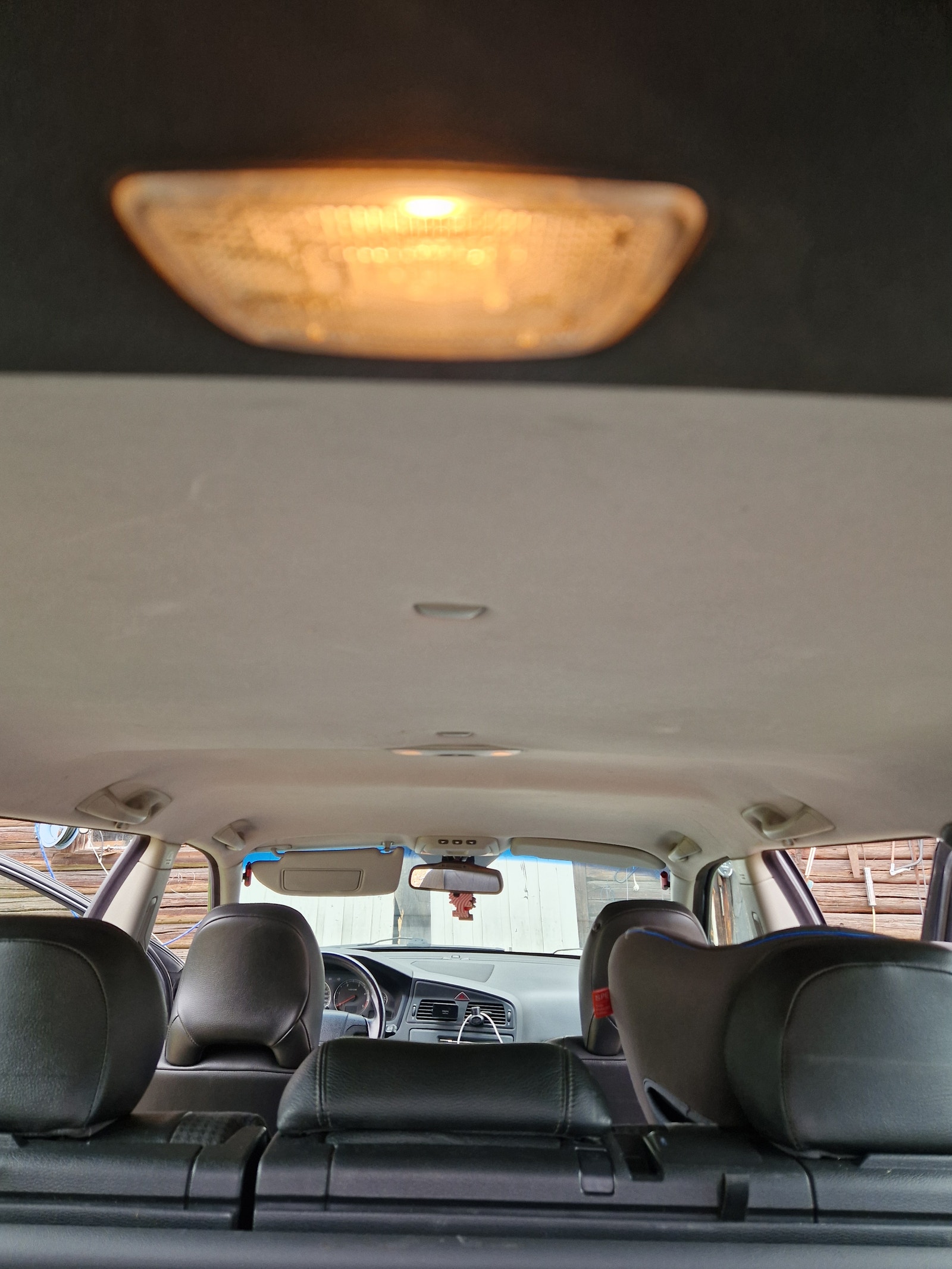 Volvo V70 2.4D Automatisk, 130hk, 2004