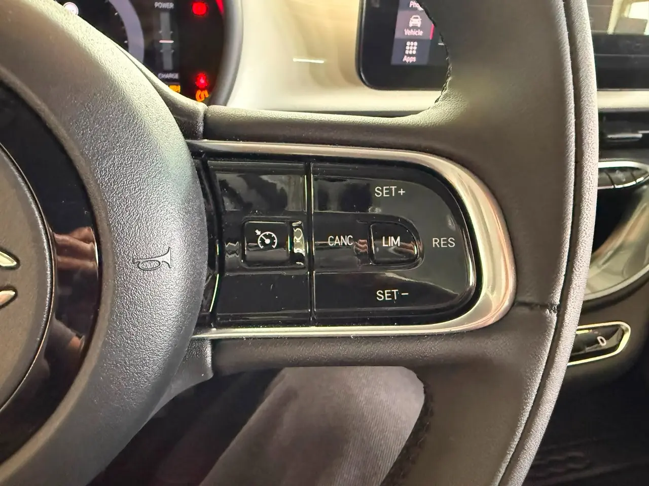 Fiat 500e 42 kWh, 118ps, 2023