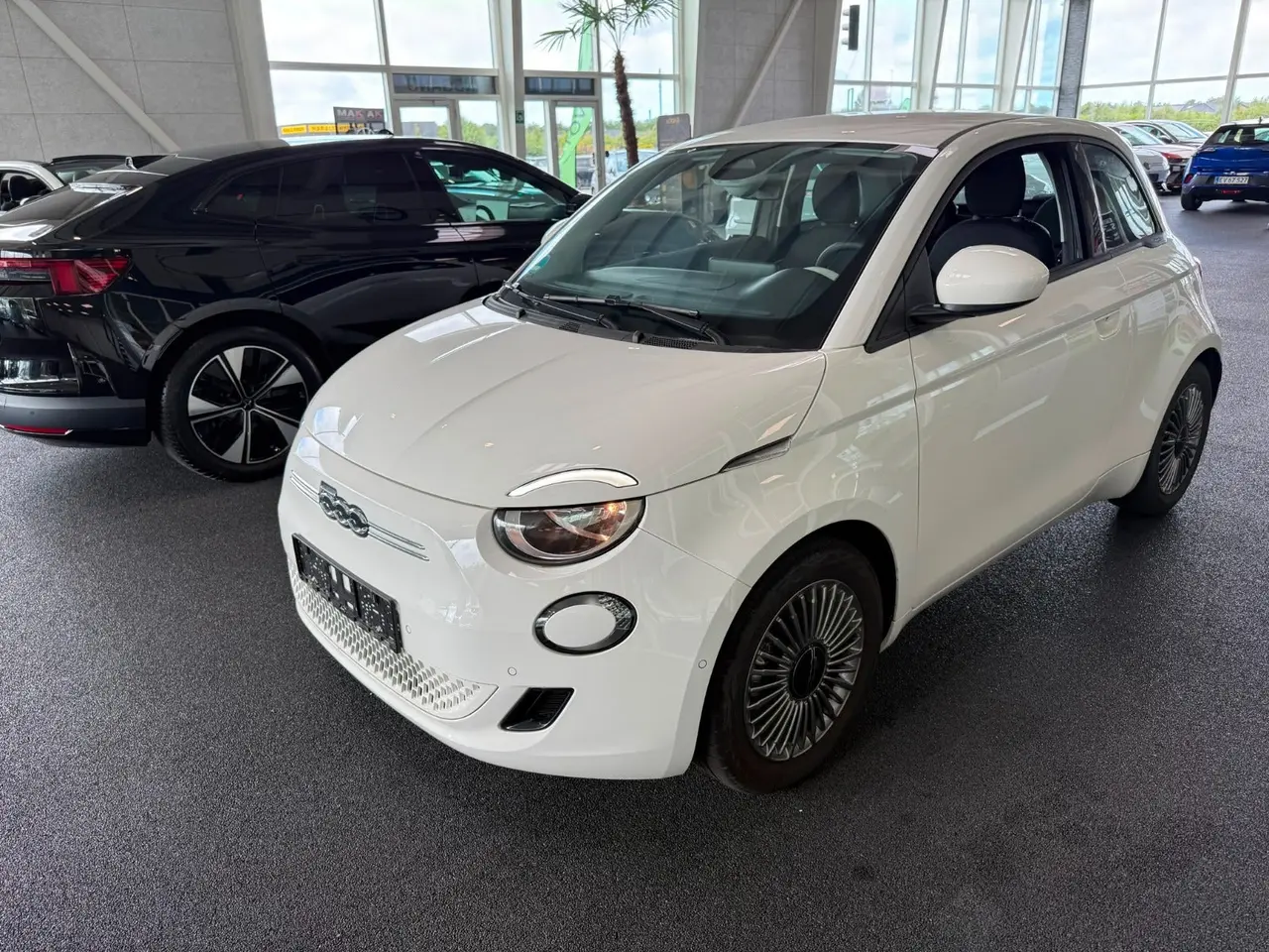 Fiat 500e 42 kWh, 118ps, 2023