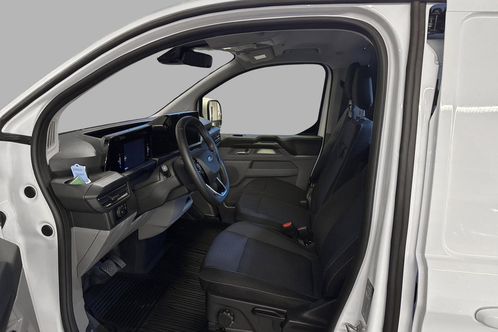 Ford E-Transit Custom 320 82.5 kWh, 218ps, 2024