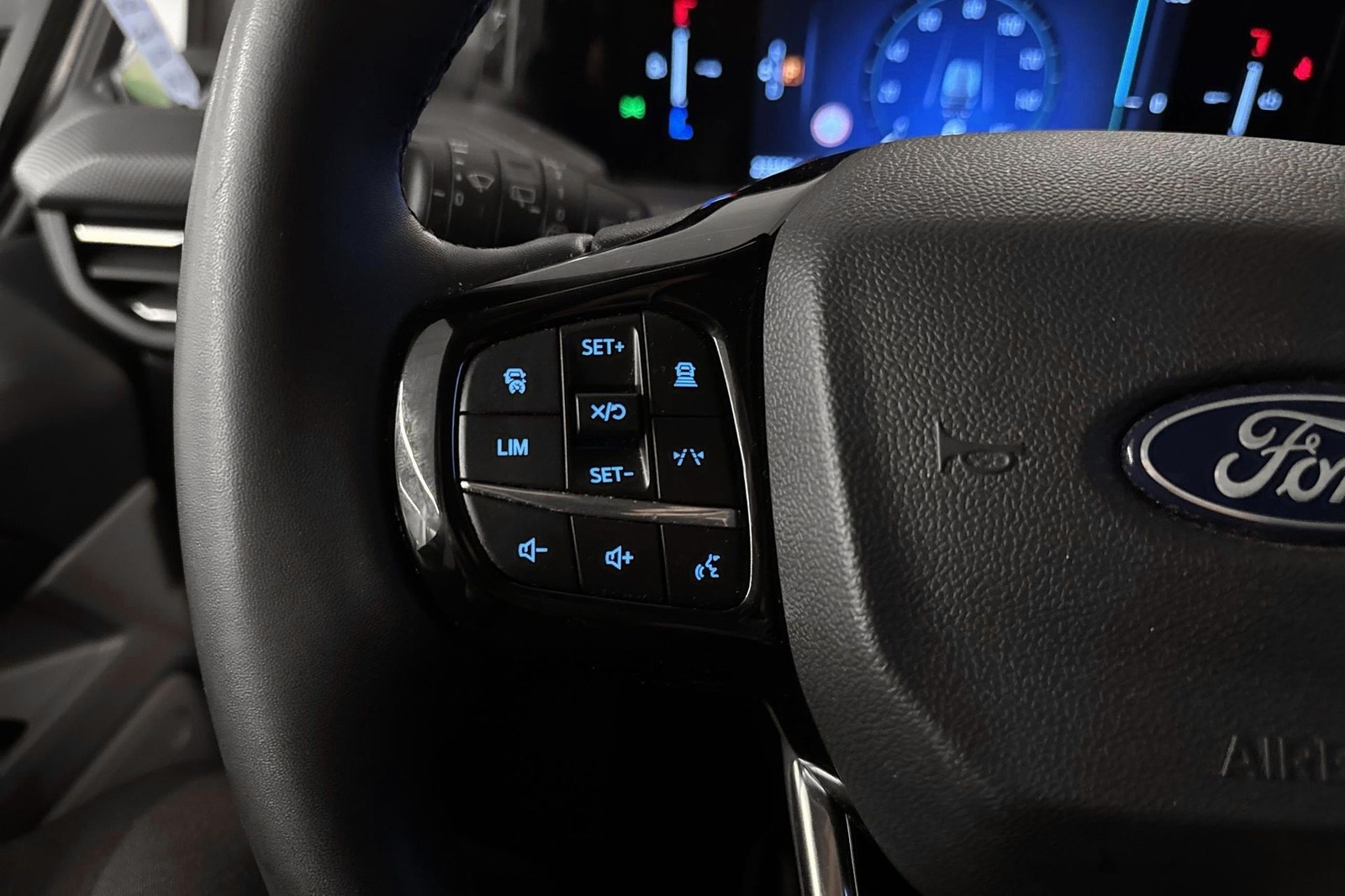 Ford E-Transit Custom 320 82.5 kWh, 218ps, 2024