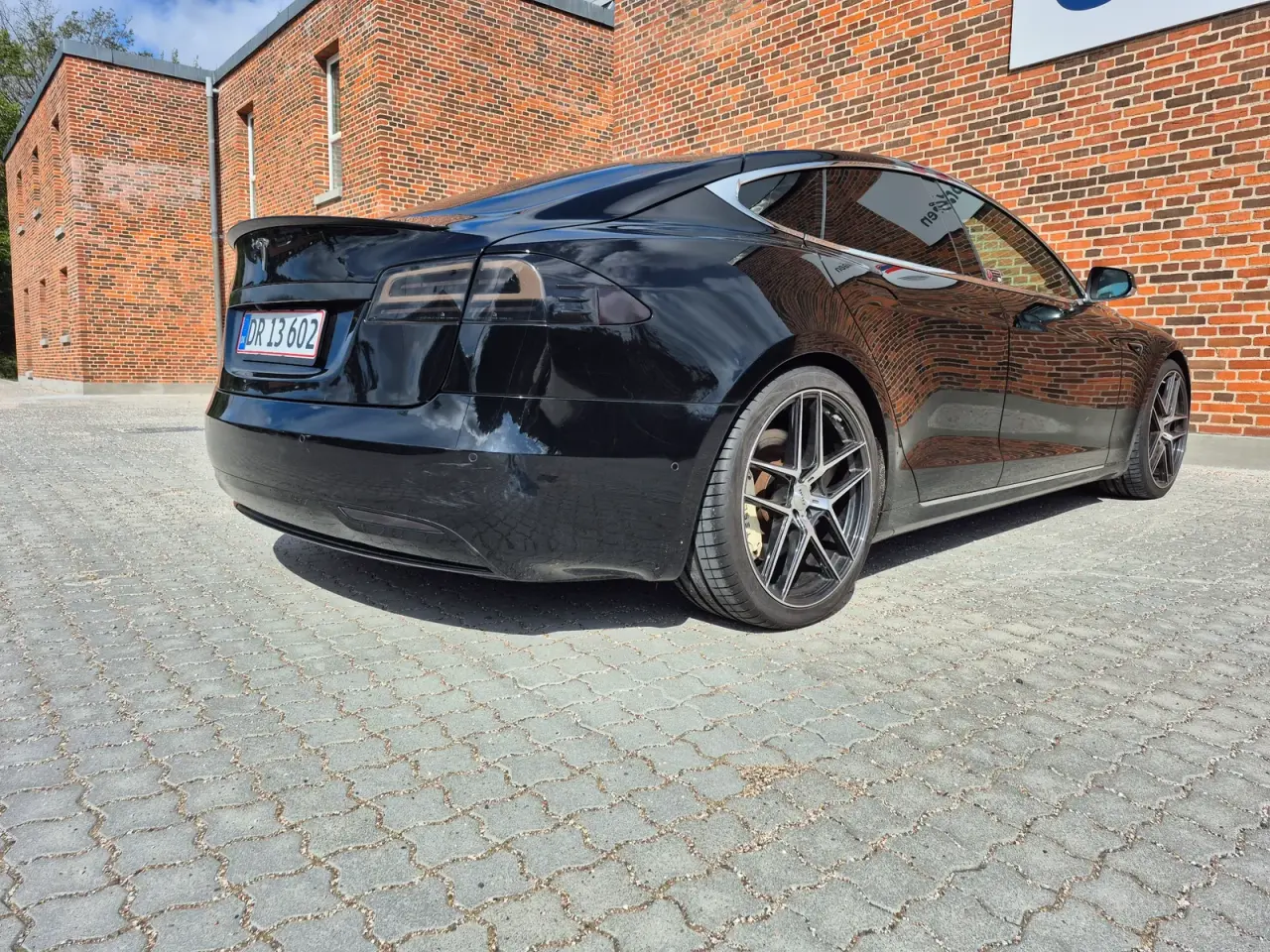 Tesla Model S 75, 320hk, 2017