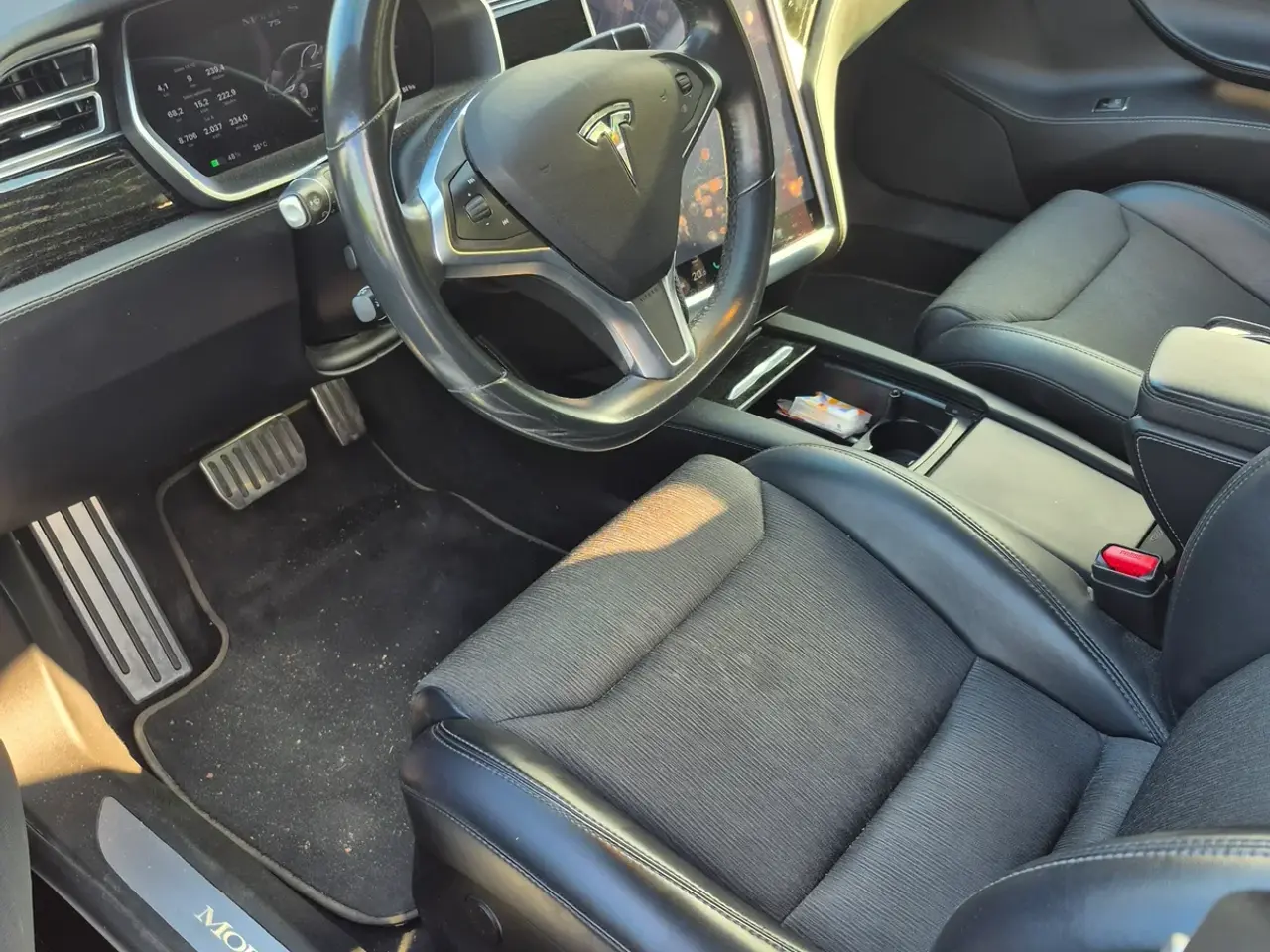 Tesla Model S 75, 320hk, 2017