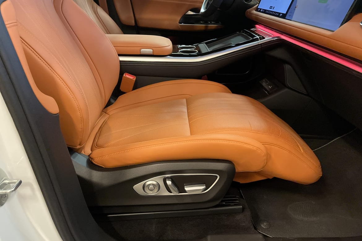 XPENG G9 Performance, 551ps, 2023