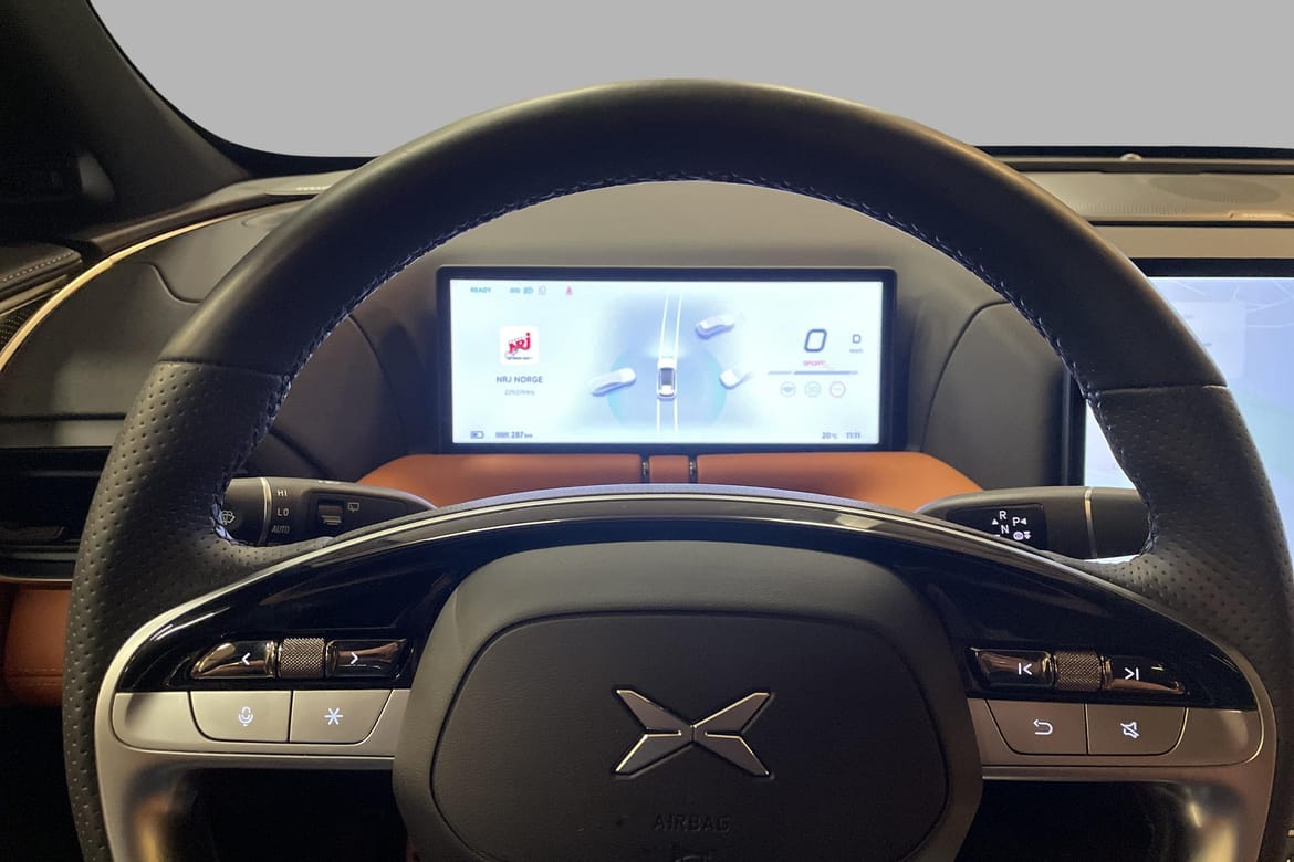 XPENG G9 Performance, 551ps, 2023