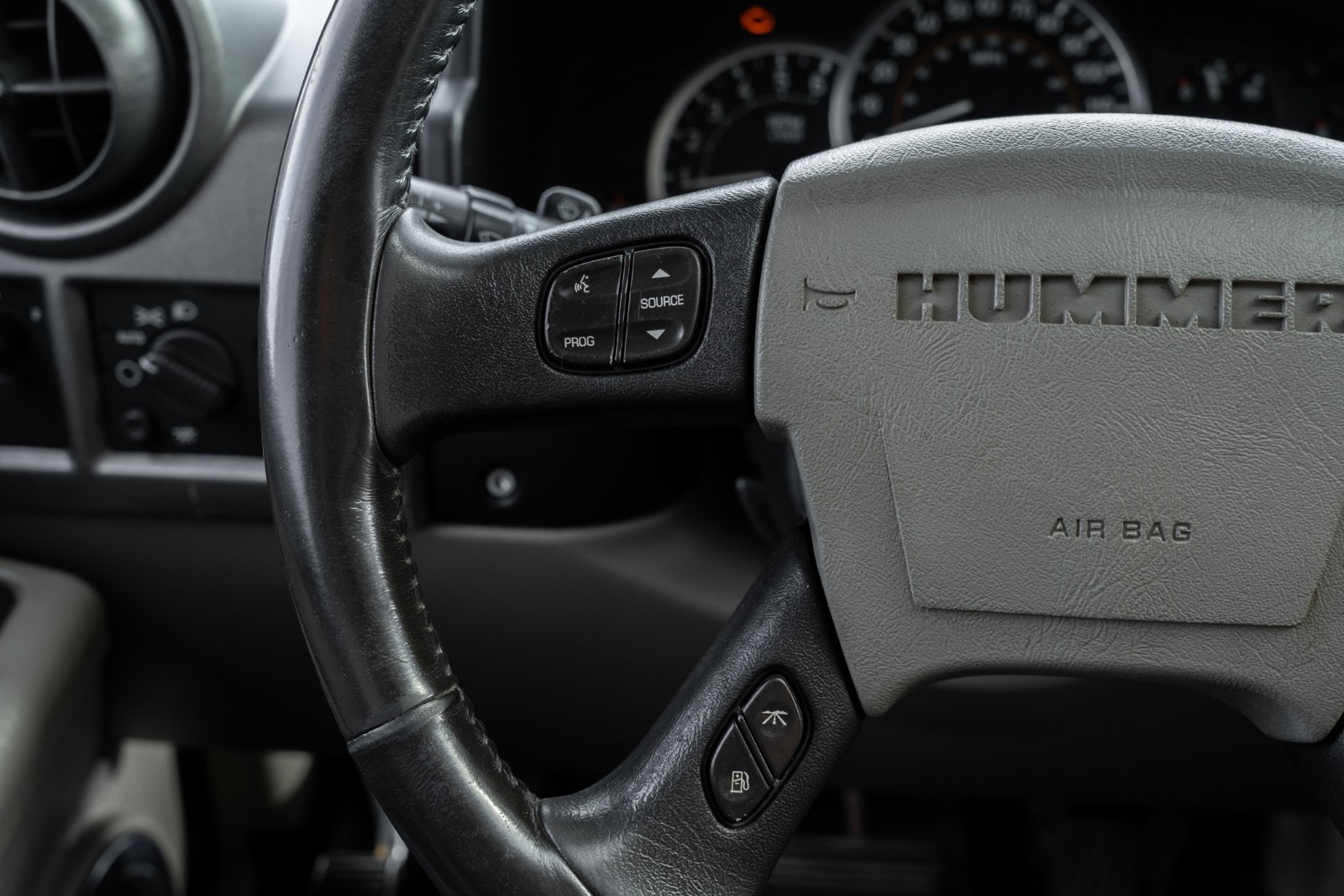 Hummer H2 6.0 V8 Automatic, 4-trinn, 321hk, 2003