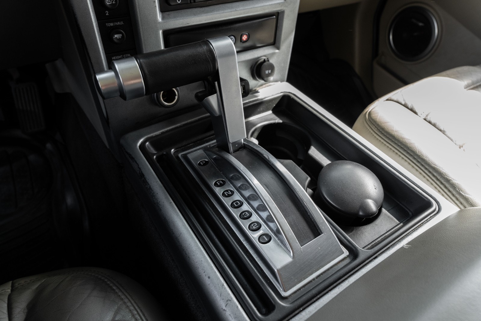 Hummer H2 6.0 V8 Automatic, 4-trinn, 321hk, 2003