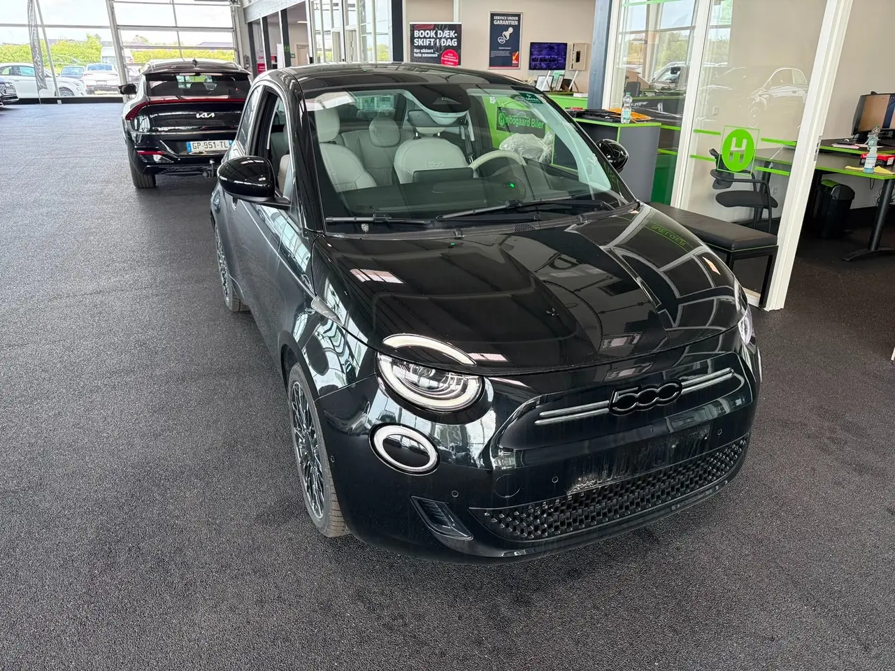 Fiat 500e 42 kWh, 118hp, 2022