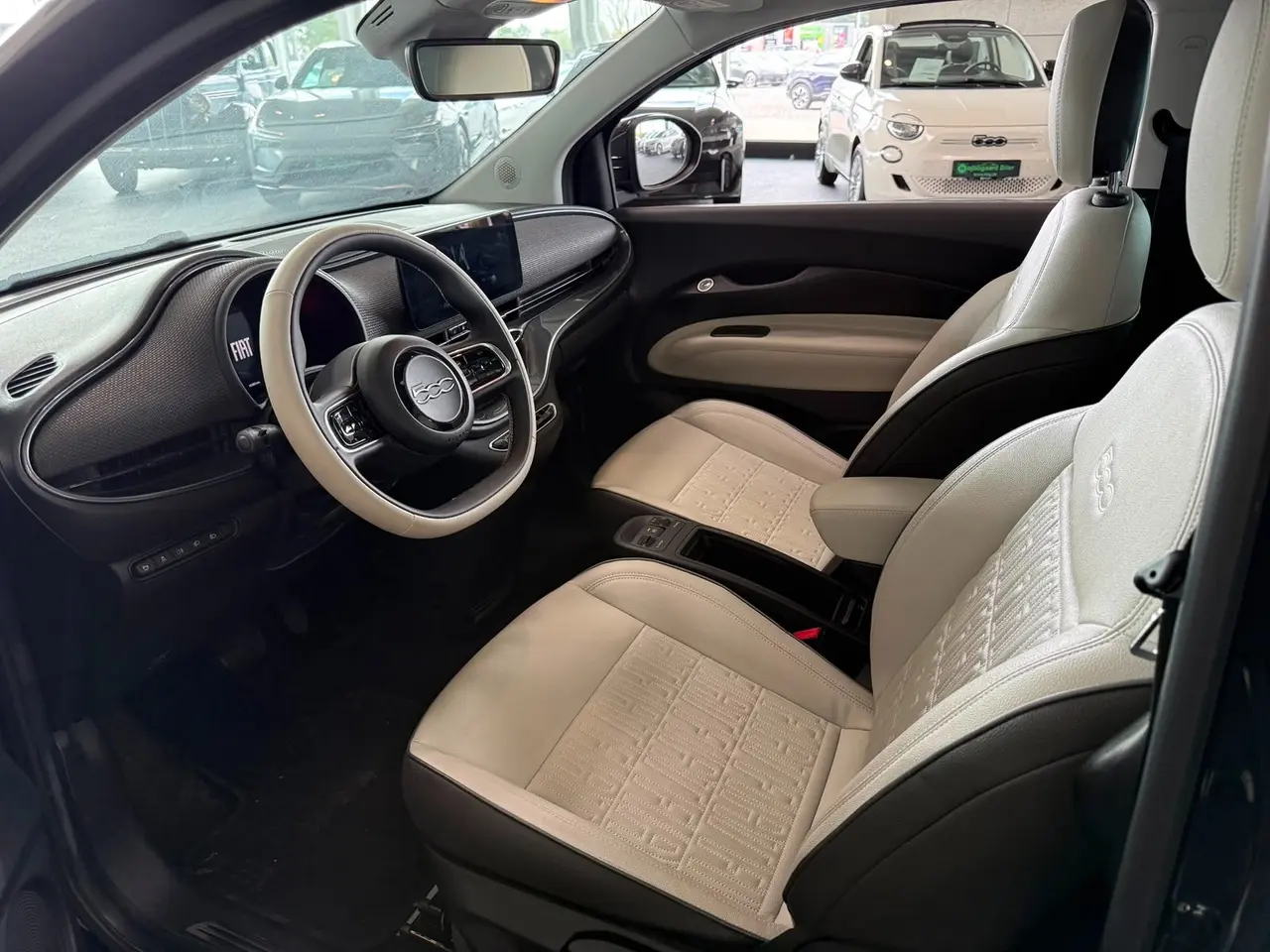 Fiat 500e 42 kWh, 118hp, 2022
