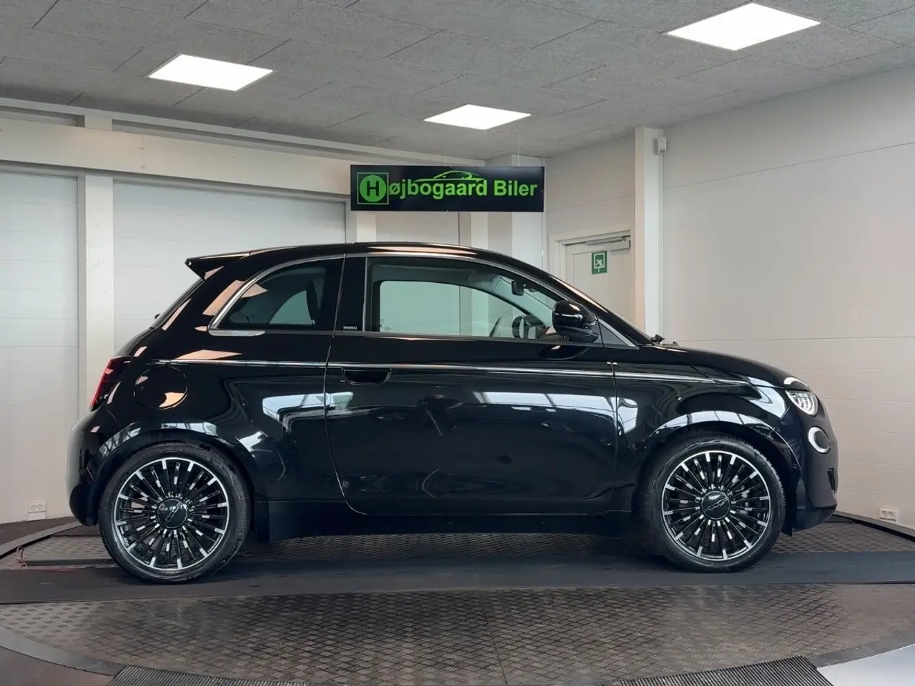 Fiat 500e 42 kWh, 118hp, 2022