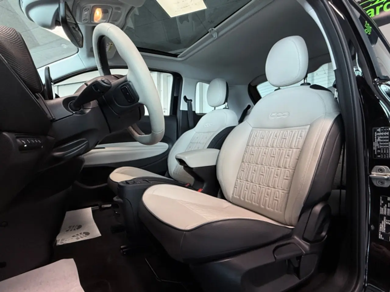 Fiat 500e 42 kWh, 118hp, 2022