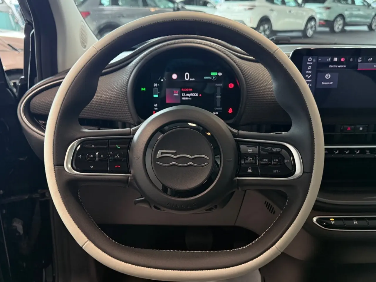 Fiat 500e 42 kWh, 118hp, 2022