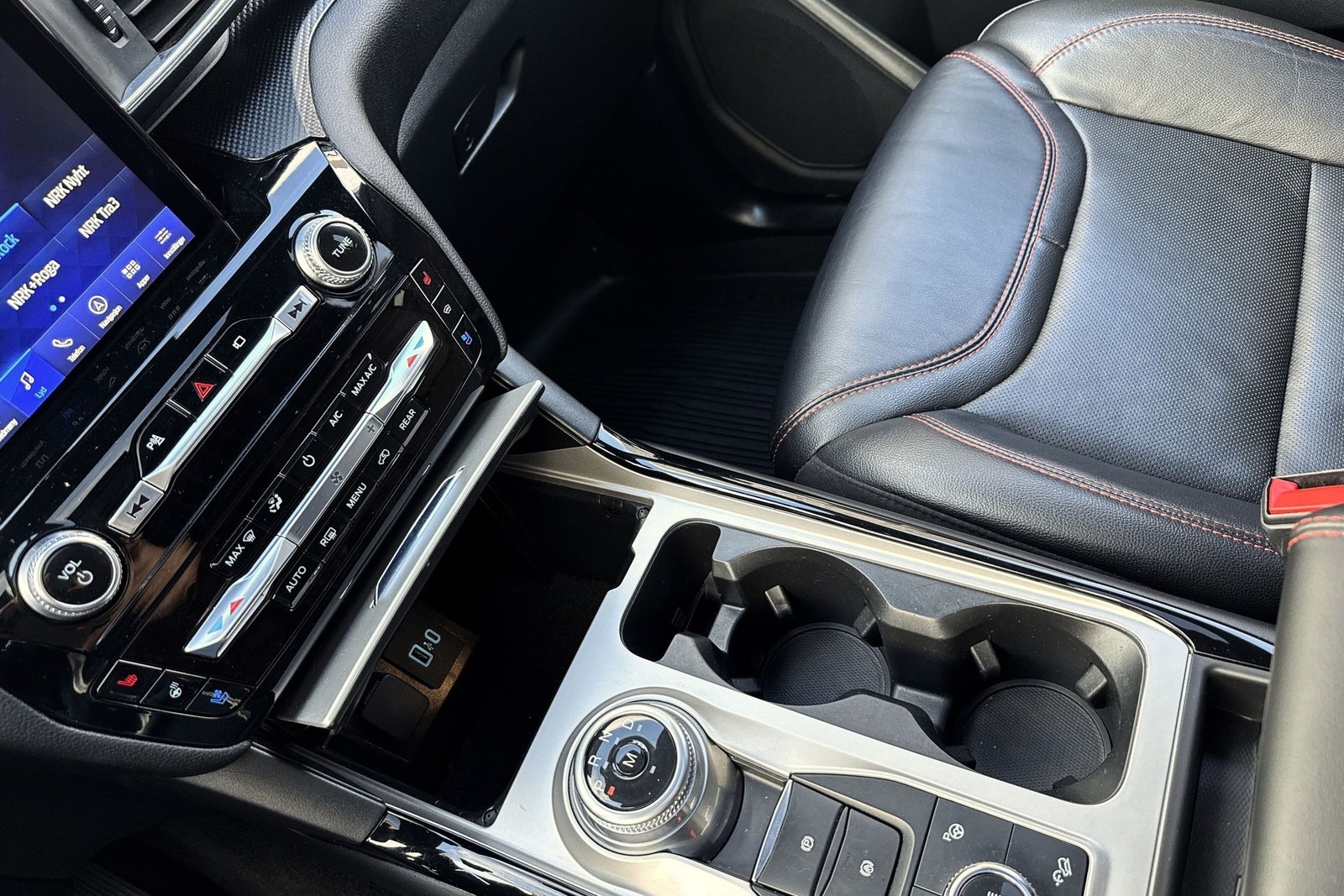 Ford Explorer Plug-In Hybrid SelectShift, 457hp, 2022