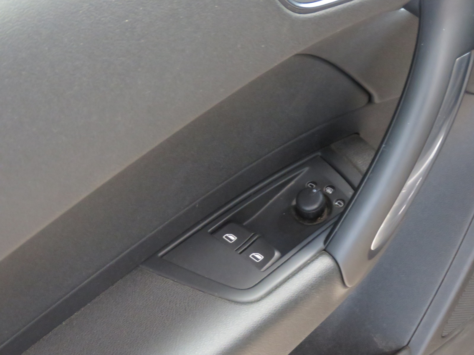 Audi A1 1.4 TFSI S Tronic, 122hp, 2011