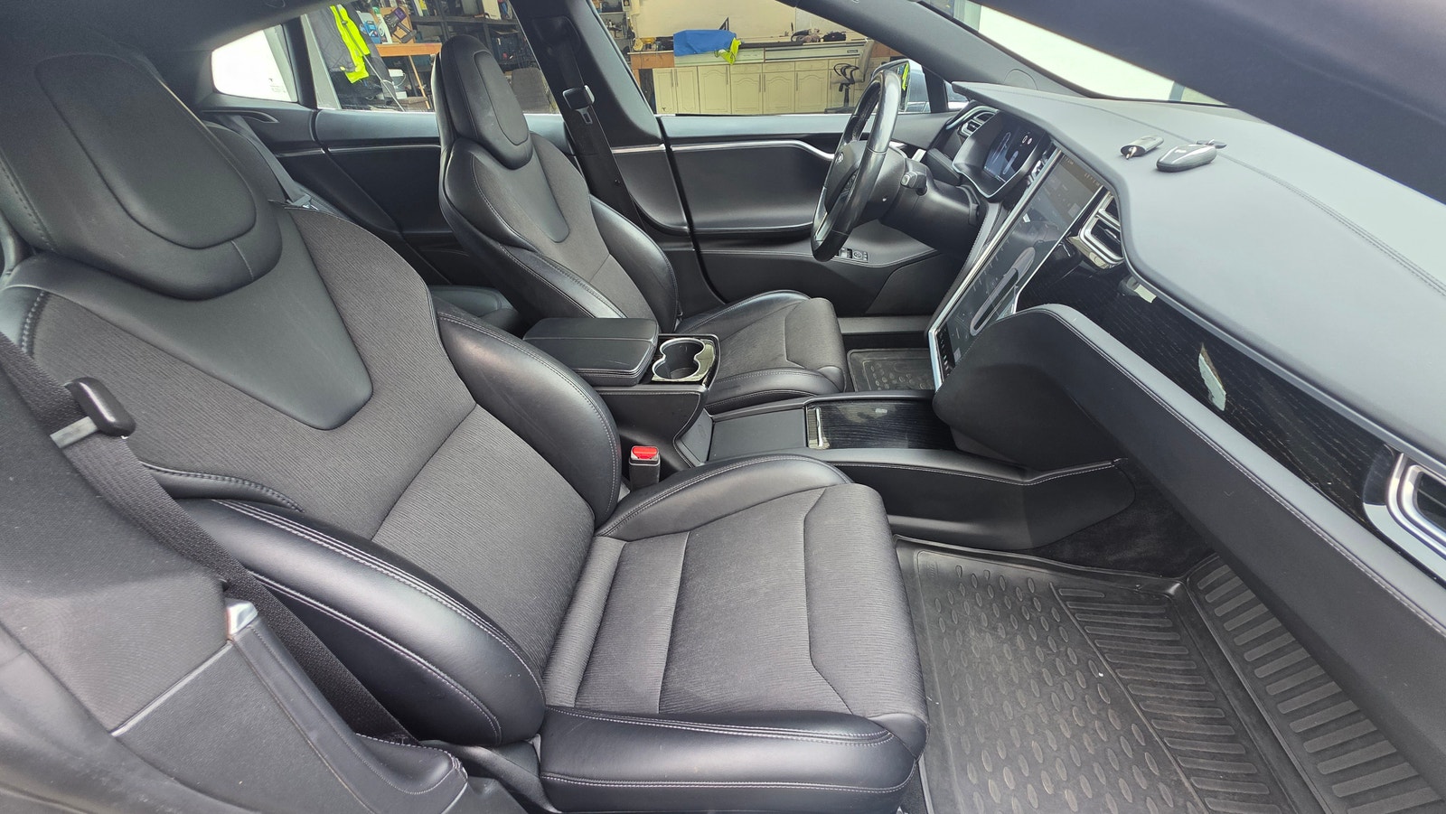 Tesla Model S 75D, 525ps, 2017