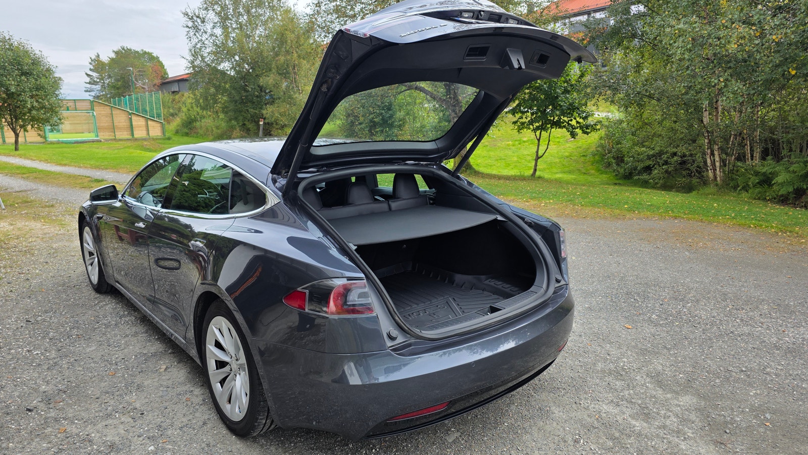 Tesla Model S 75D, 525ps, 2017