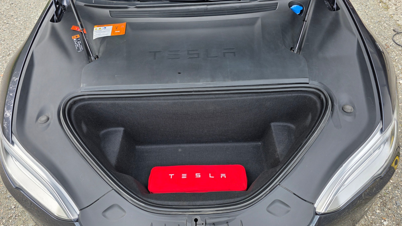 Tesla Model S 75D, 525ps, 2017