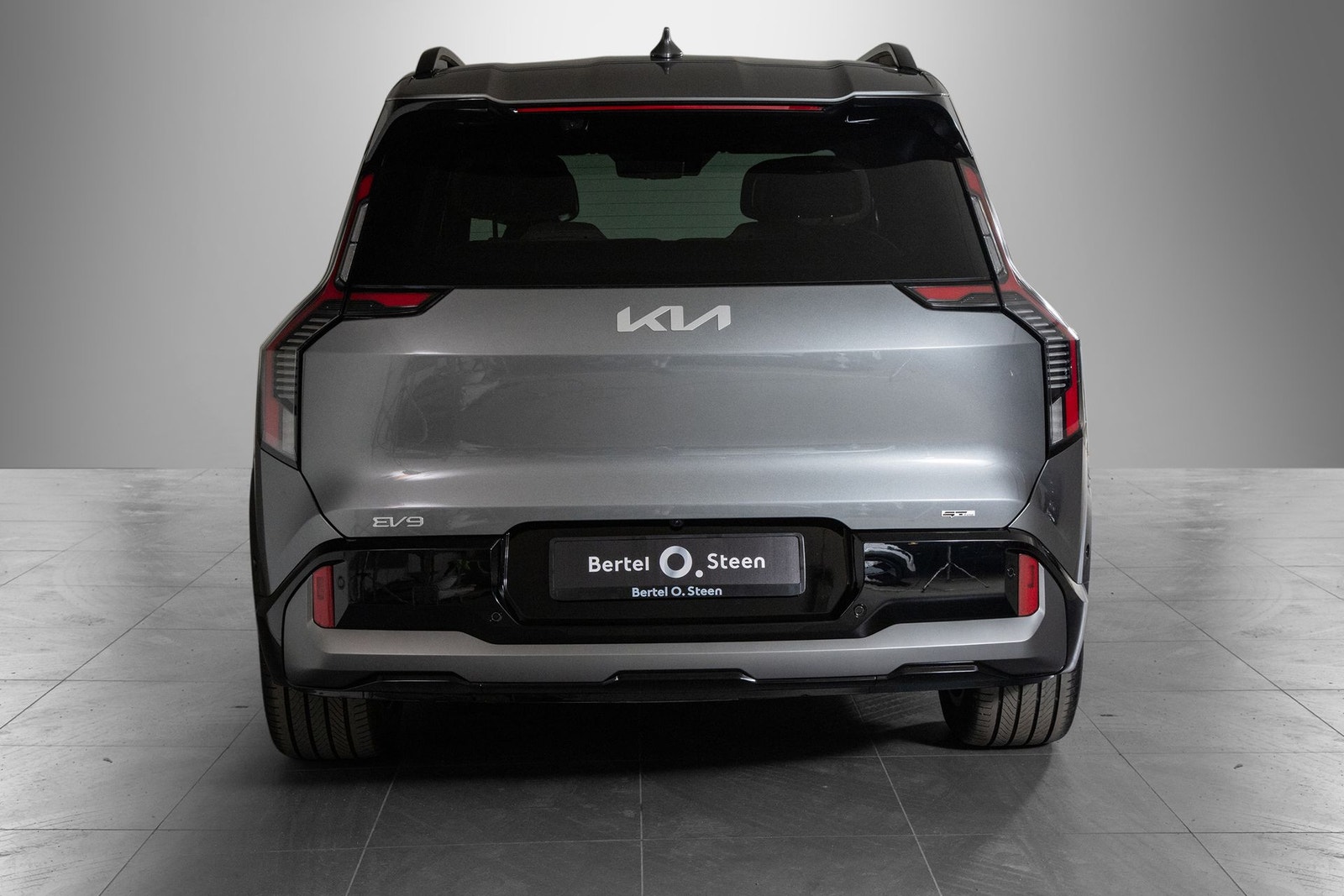 Kia EV9 AWD, 385hp, 2025