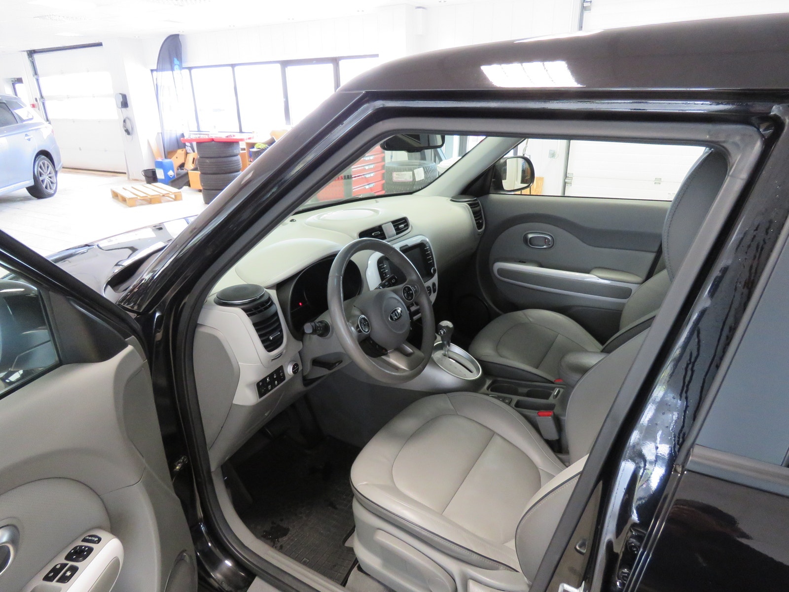 Kia Soul EV 30 kWh, 110hp, 2019
