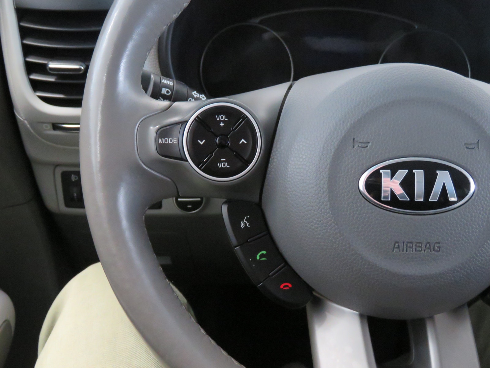 Kia Soul EV 30 kWh, 110hp, 2019