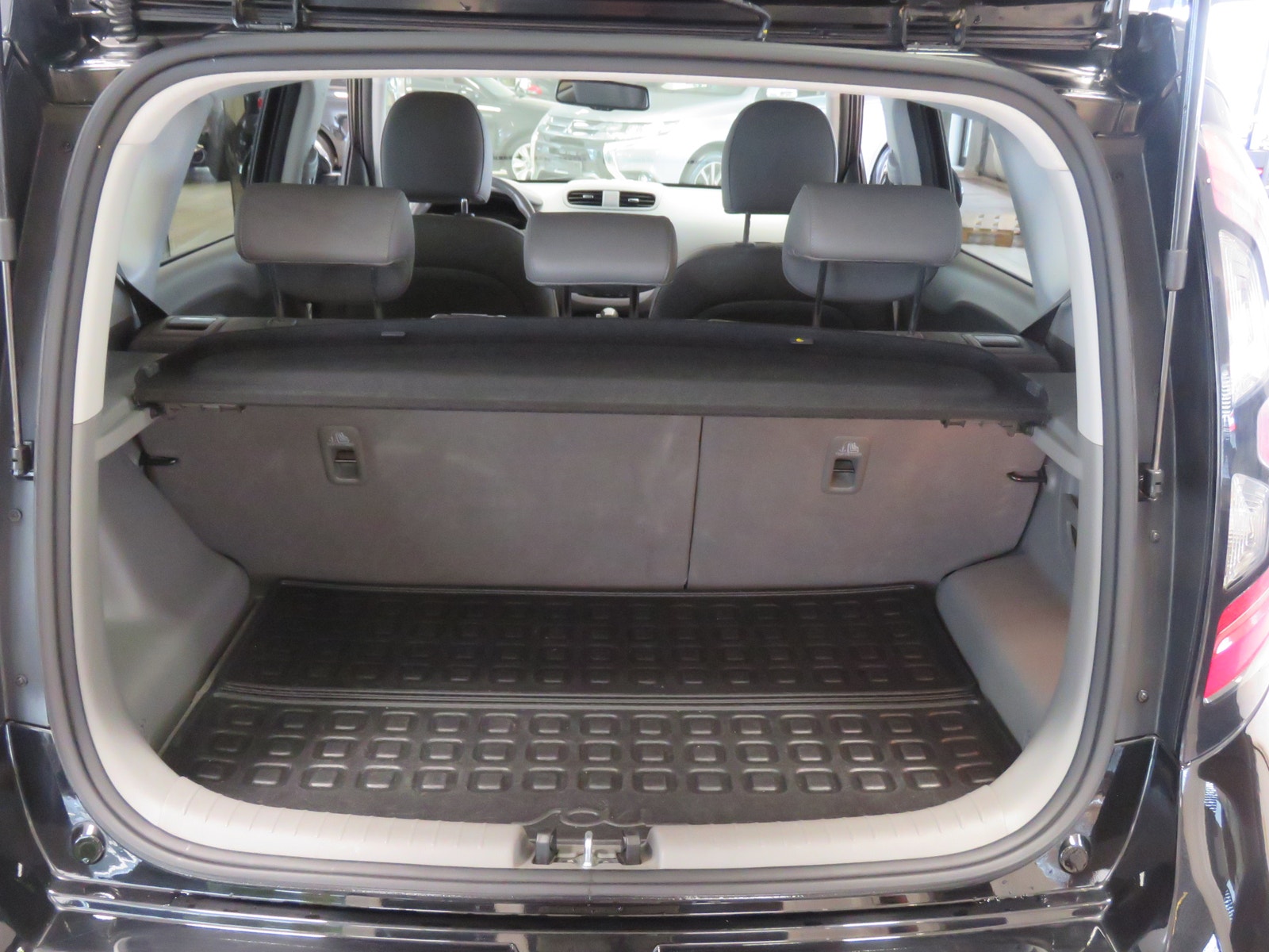 Kia Soul EV 30 kWh, 110hp, 2019