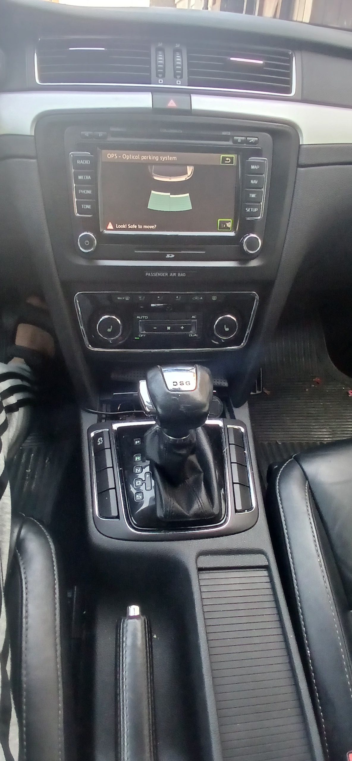Škoda Superb Combi 2.0 TDI DSG Sequential, 140hp, 2011