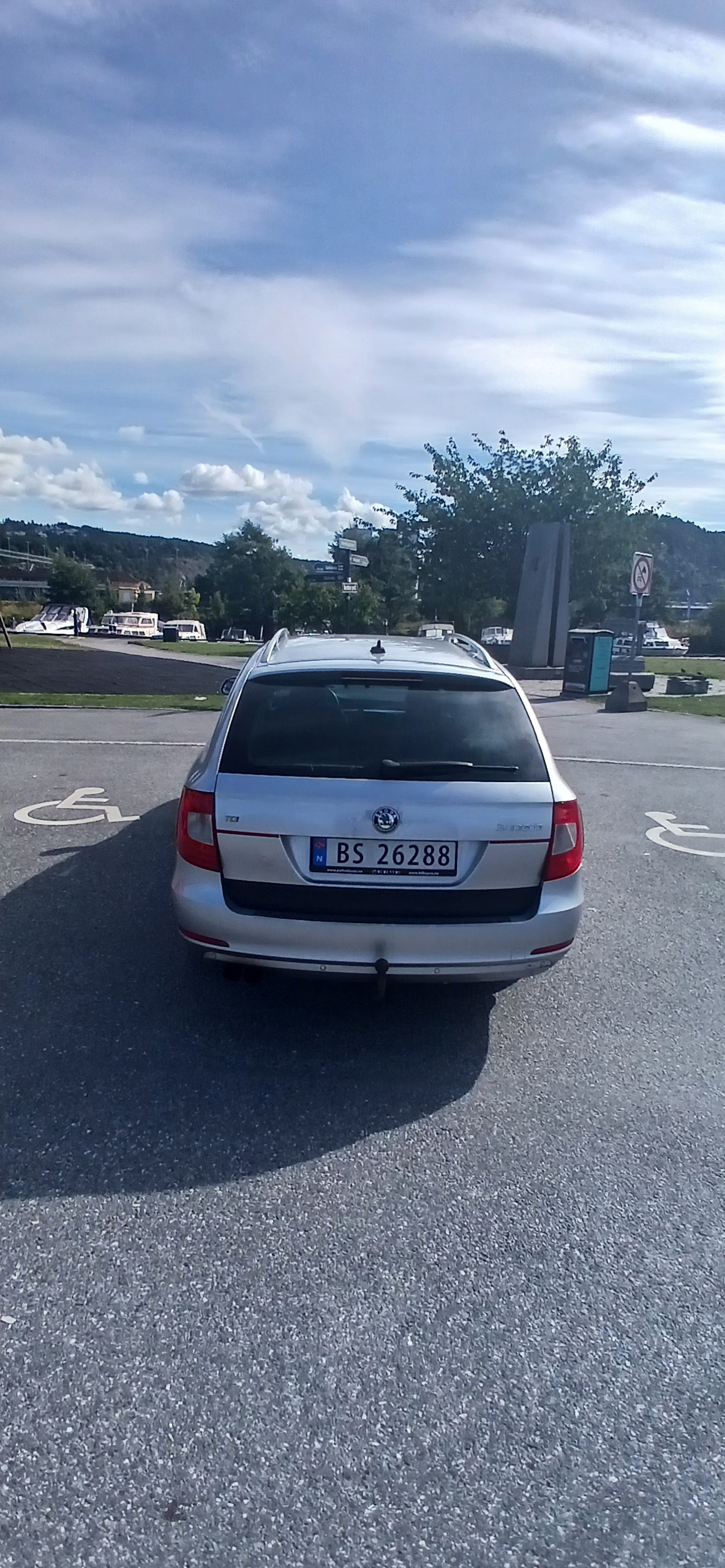 Škoda Superb Combi 2.0 TDI DSG Sequential, 140hp, 2011