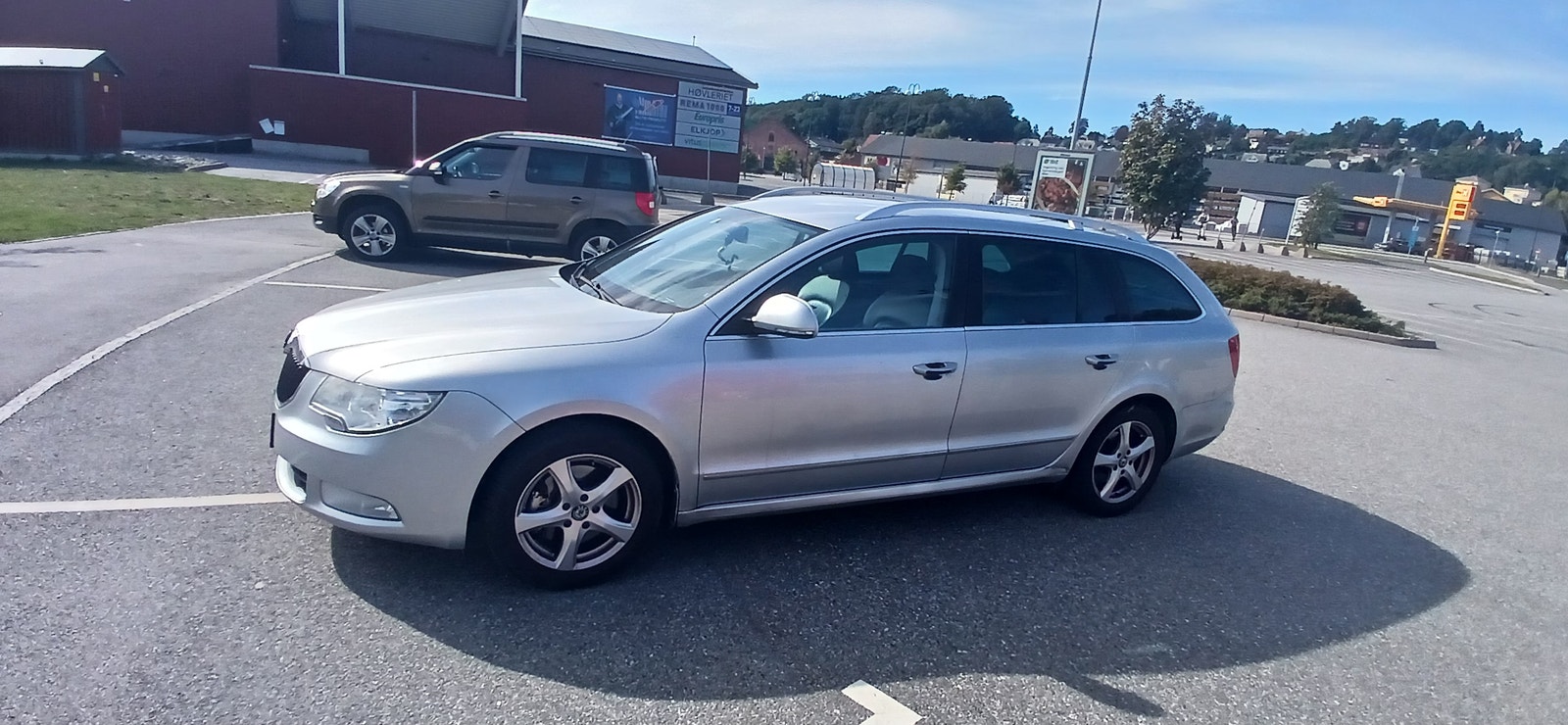 Škoda Superb Combi 2.0 TDI DSG Sequential, 140hp, 2011