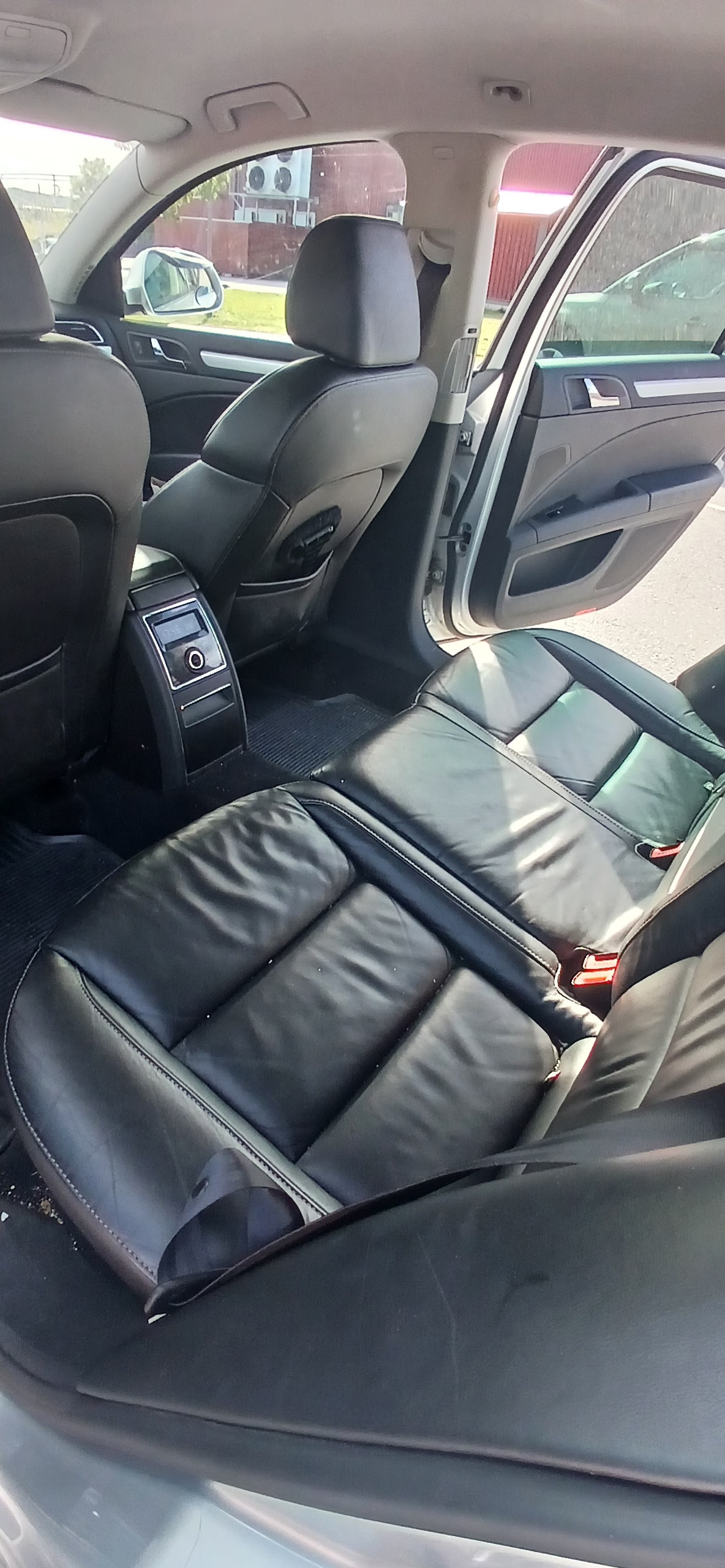 Škoda Superb Combi 2.0 TDI DSG Sequential, 140hp, 2011